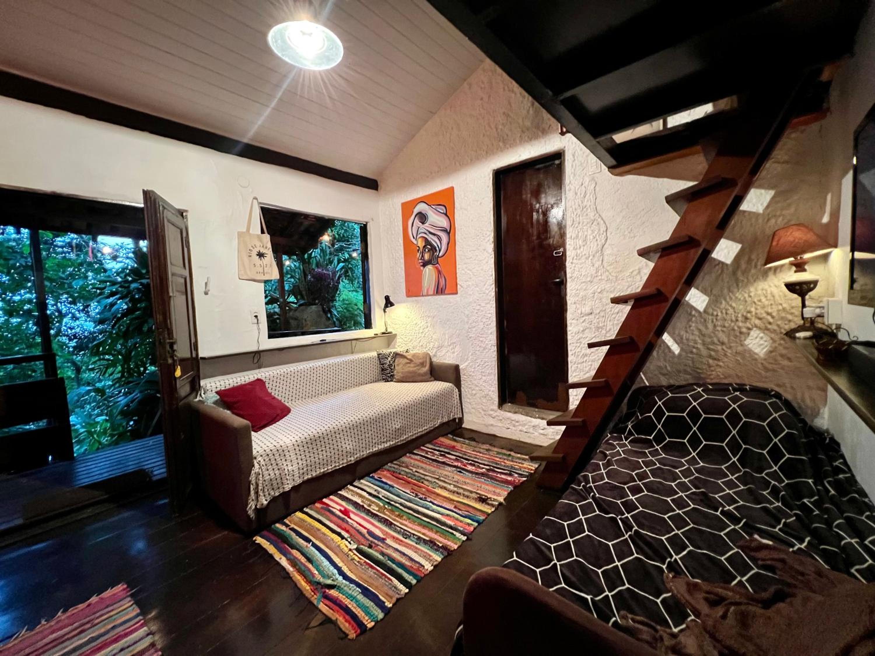 Amazing forest House in the city! Private guest suite - double studio room