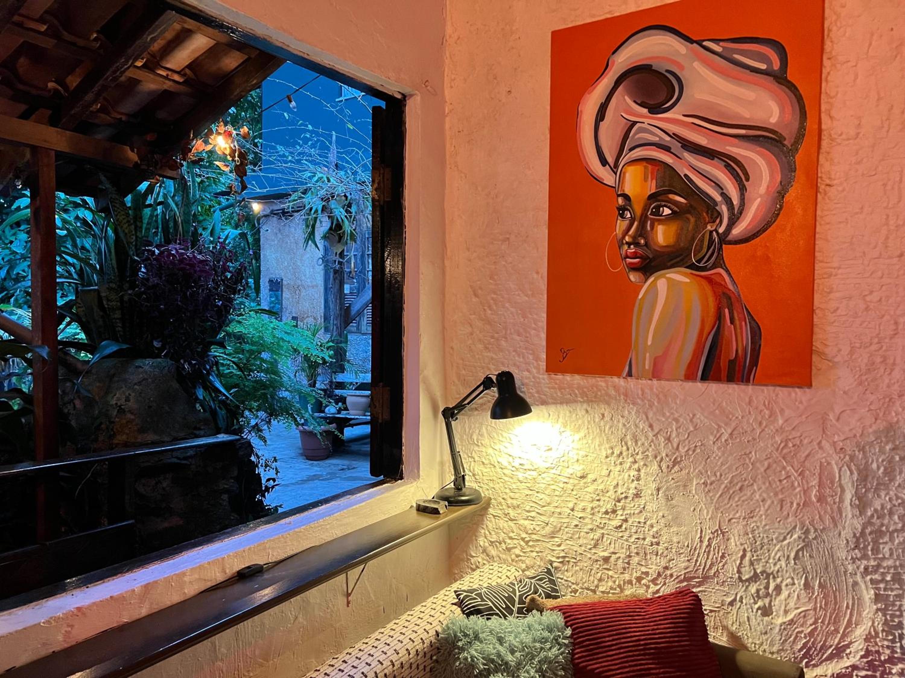 Amazing forest House in the city! Private guest suite - double studio room