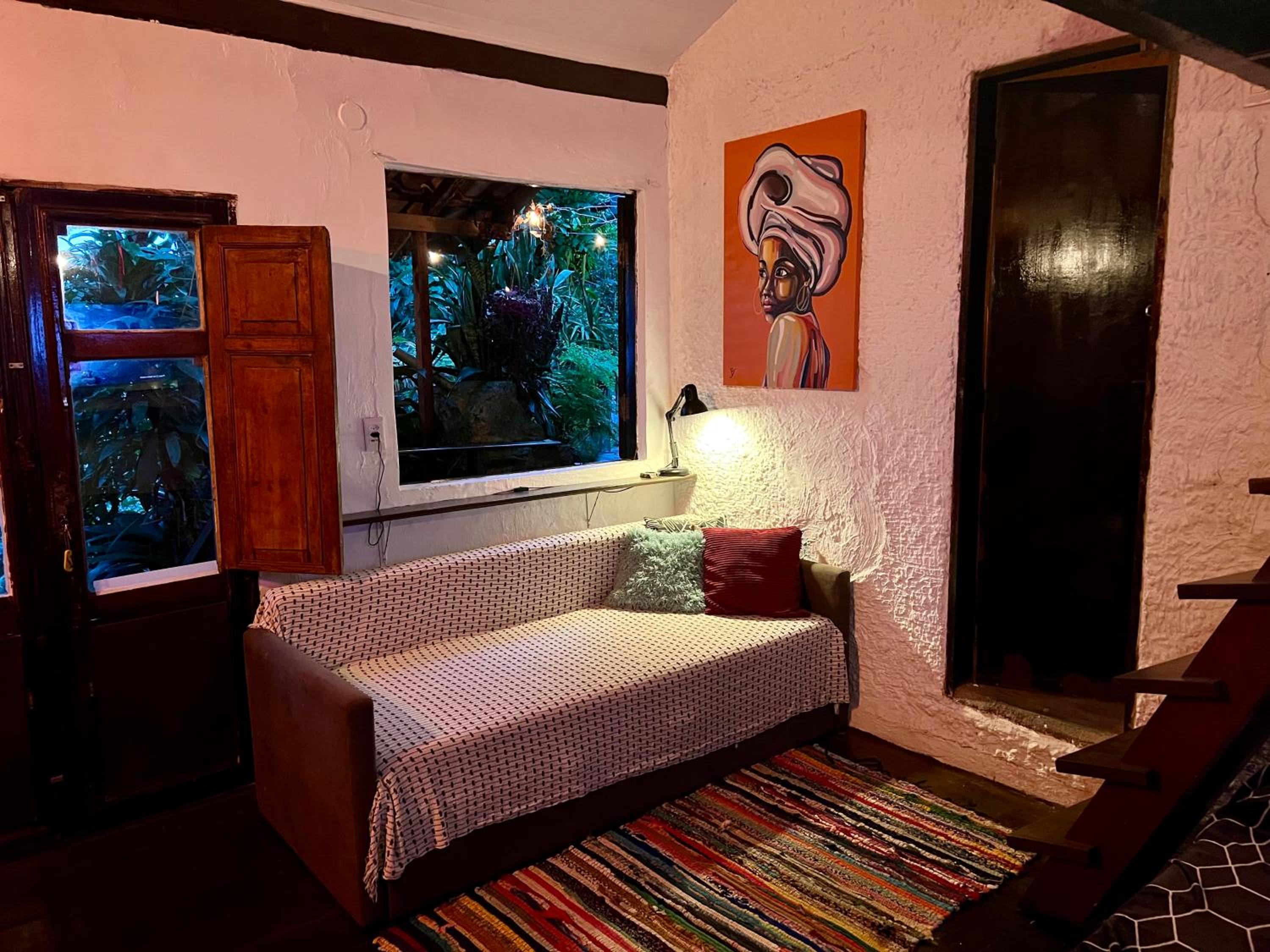 Amazing forest House in the city! Private guest suite - double studio room
