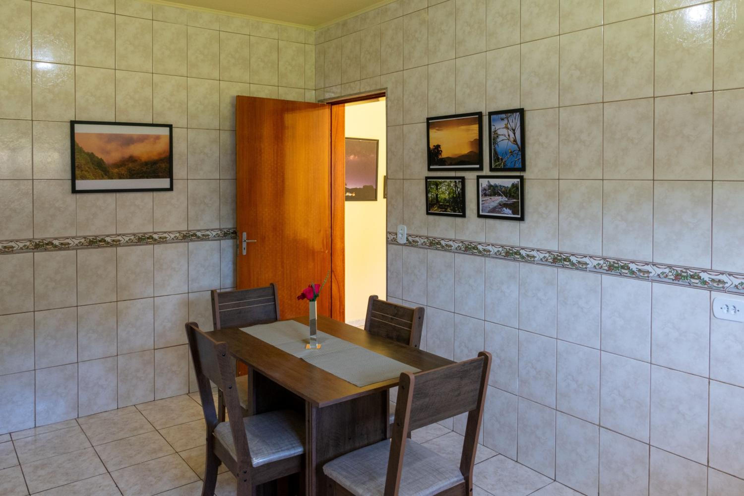 Casa com grande quintal em Campos do Jordão