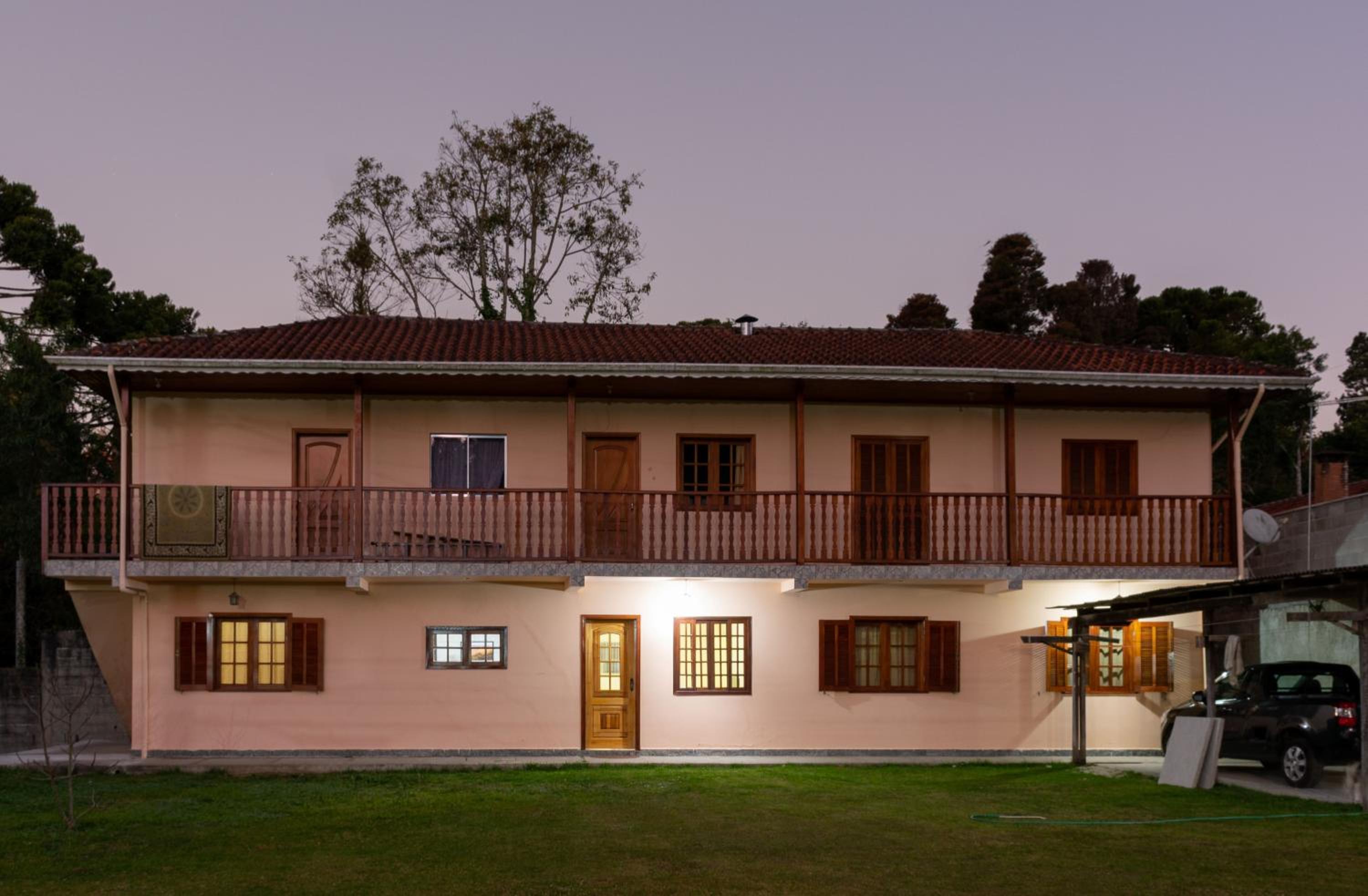 Casa com grande quintal em Campos do Jordão