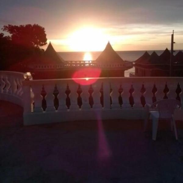 Dela de-Rose Guest House Negril Jamaica