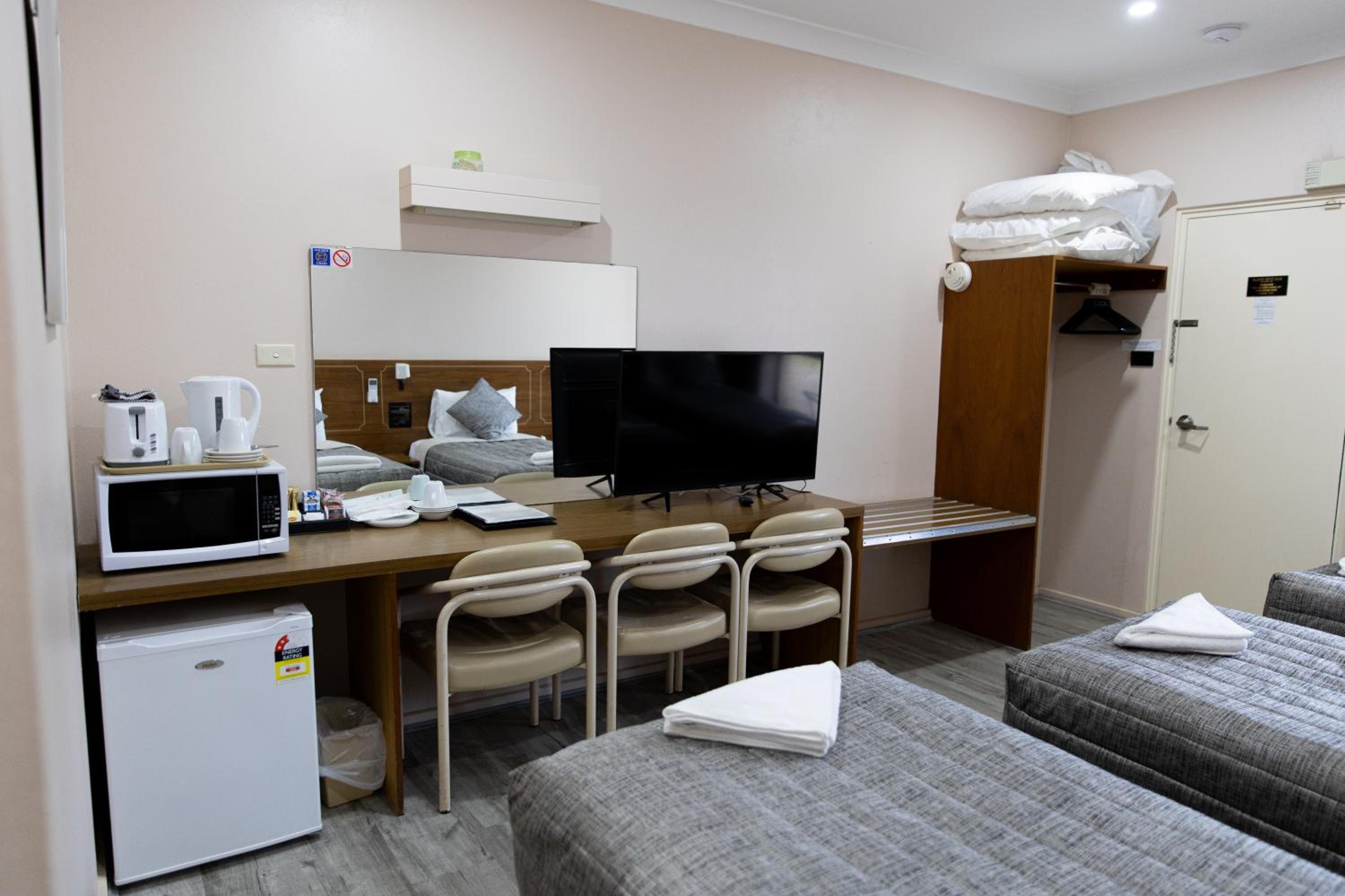 Garden Motor Inn