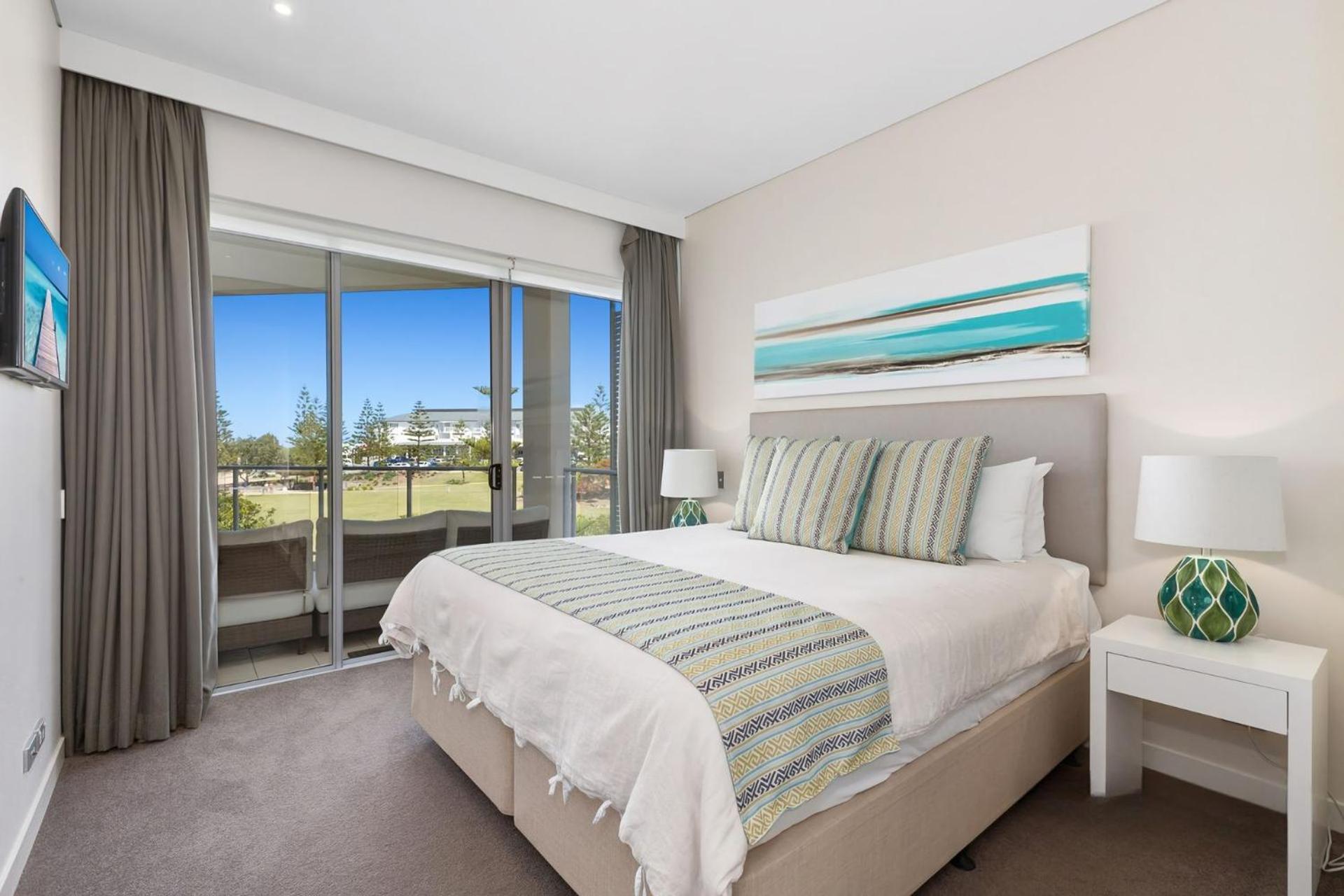 Wave Culture 1204 Beach Bliss - Apartment with complex Pool & Spa