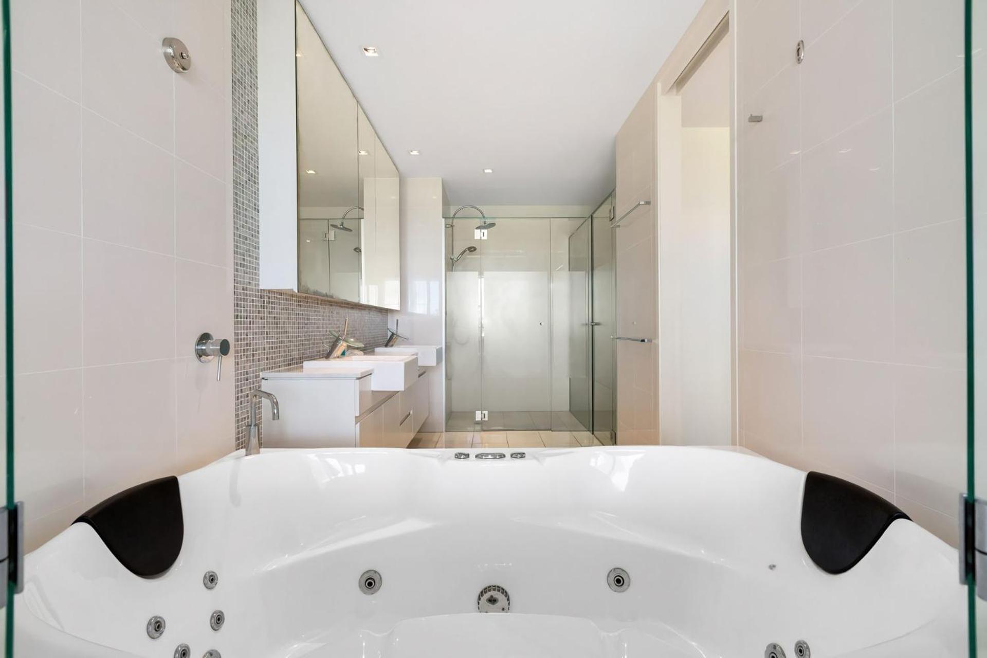 Wave Culture 1204 Beach Bliss - Apartment with complex Pool & Spa