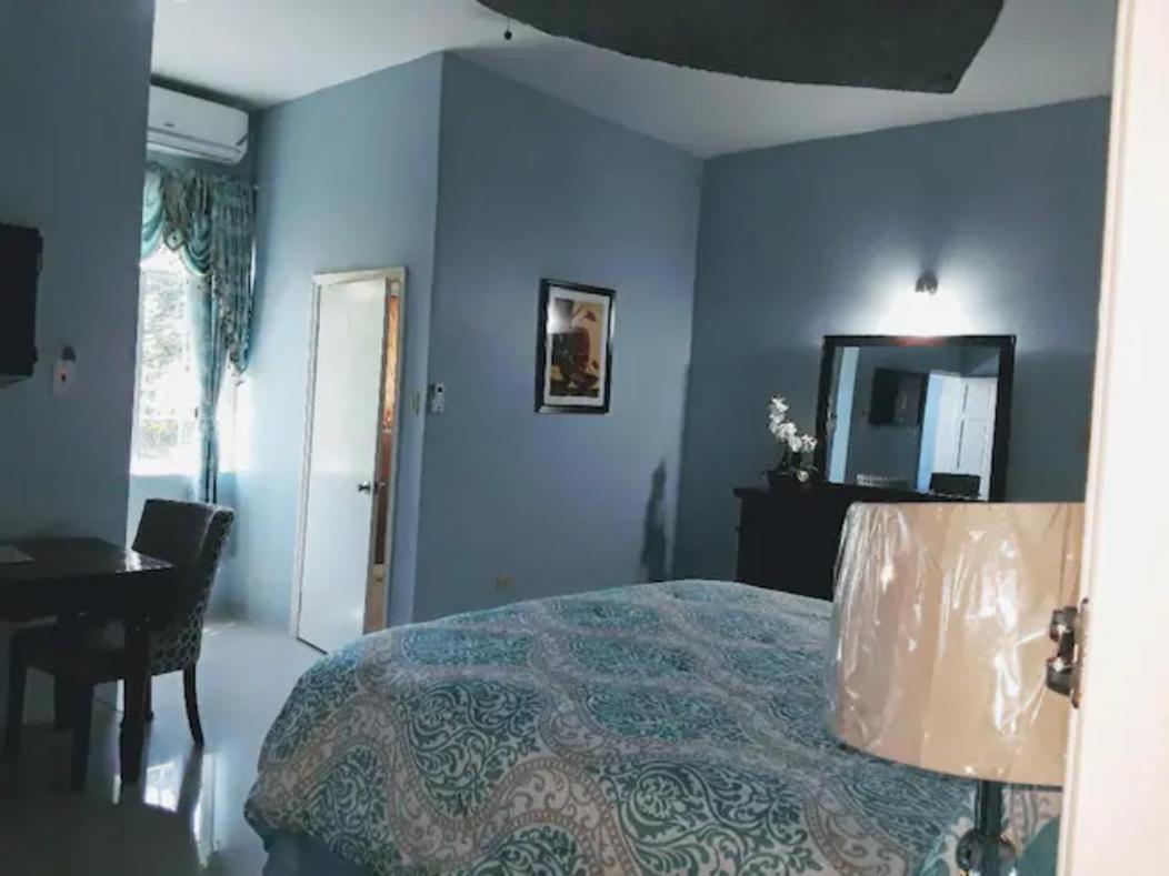 Dela de-Rose Guest House Negril Jamaica