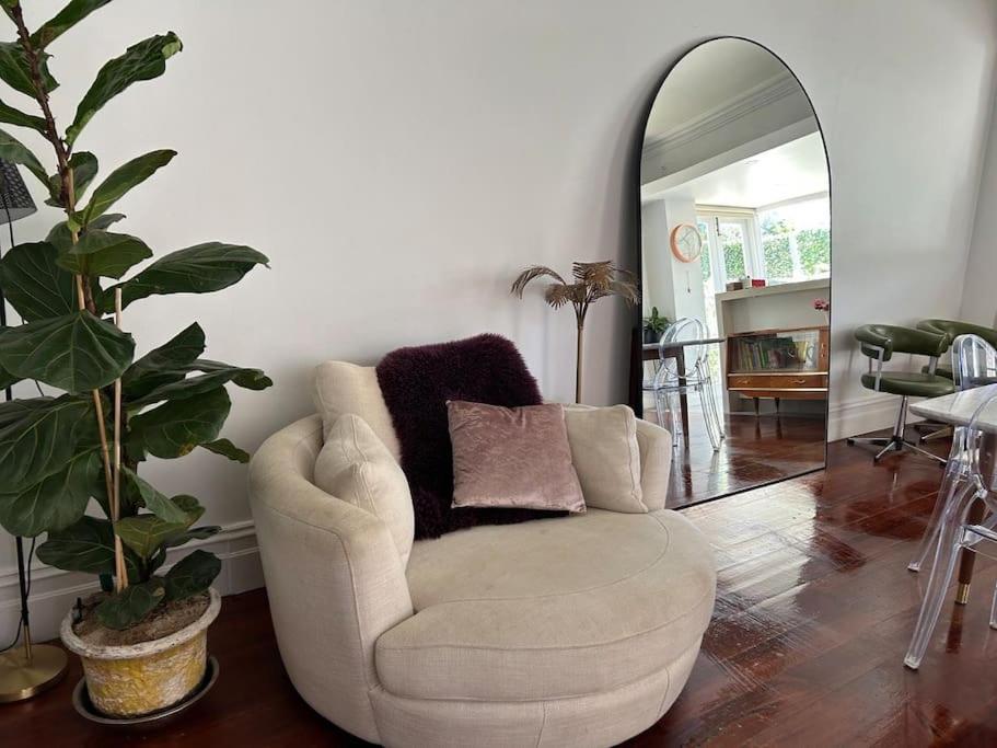 The Eversley - a Stylish Terrace house in Fitzroy