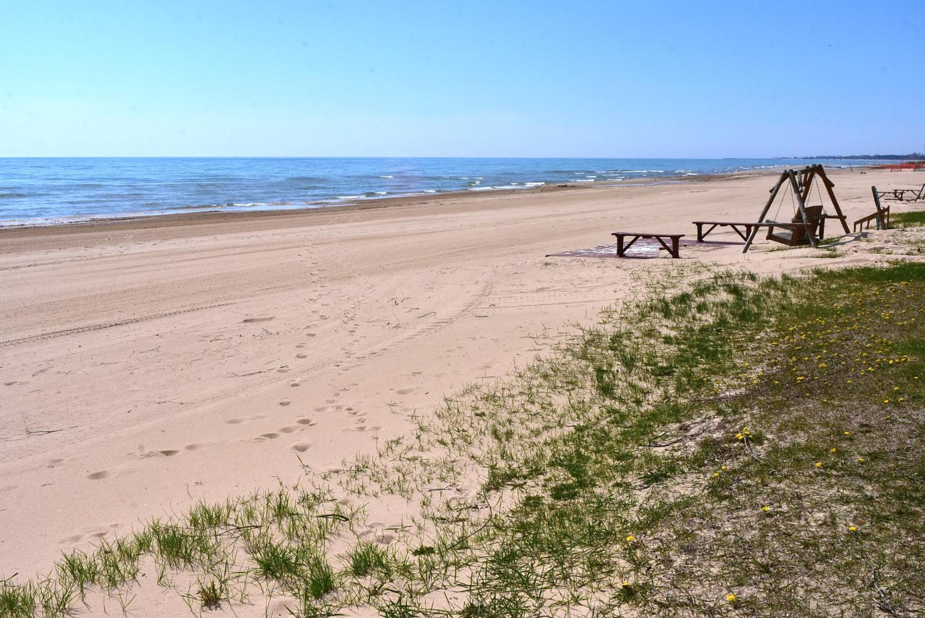 Sunrise Beach Oscoda @ Surfside view 3