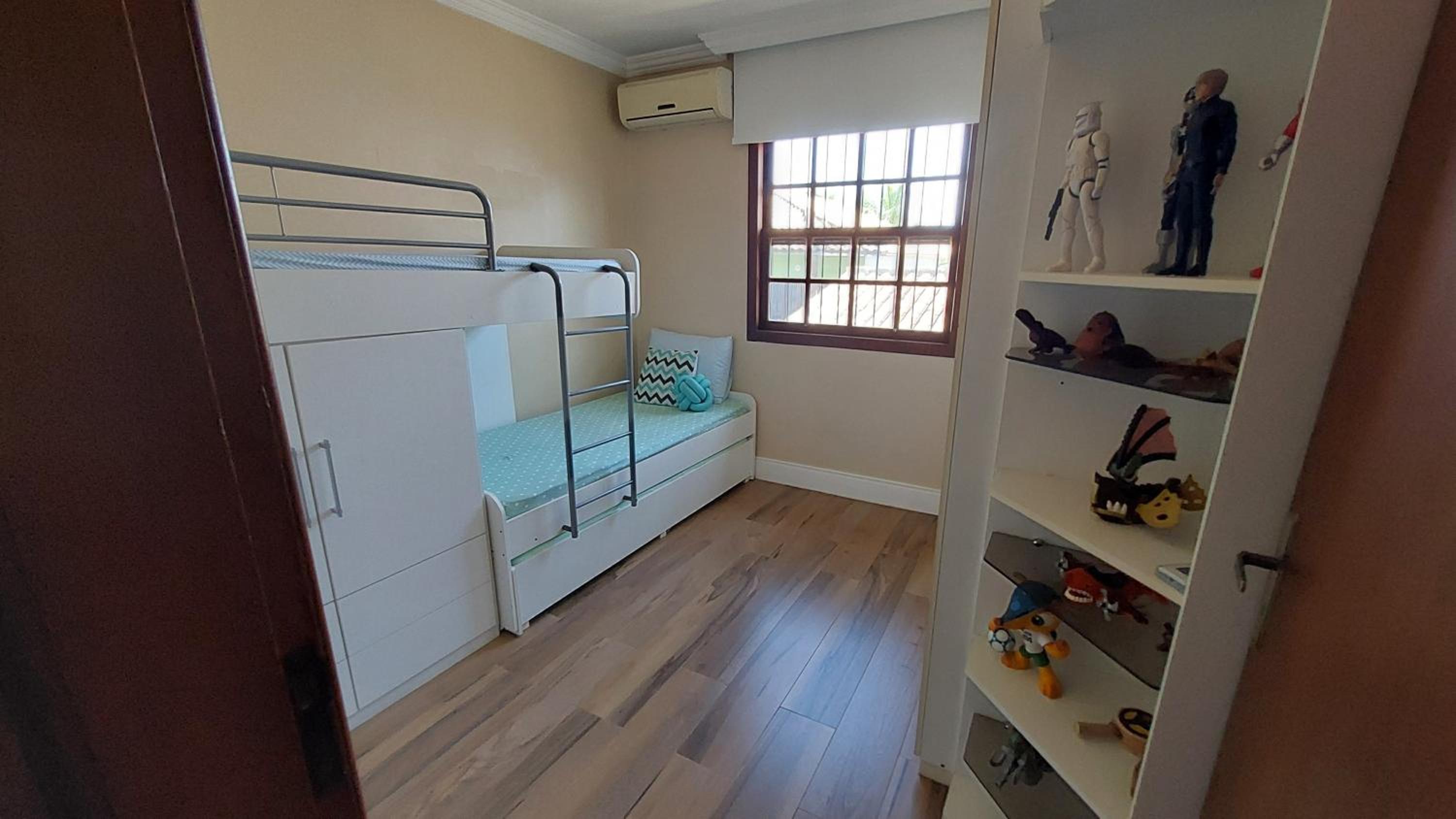 Linda Casa no Jardim Mariléa com Área Gourmet e Hidromassagem!