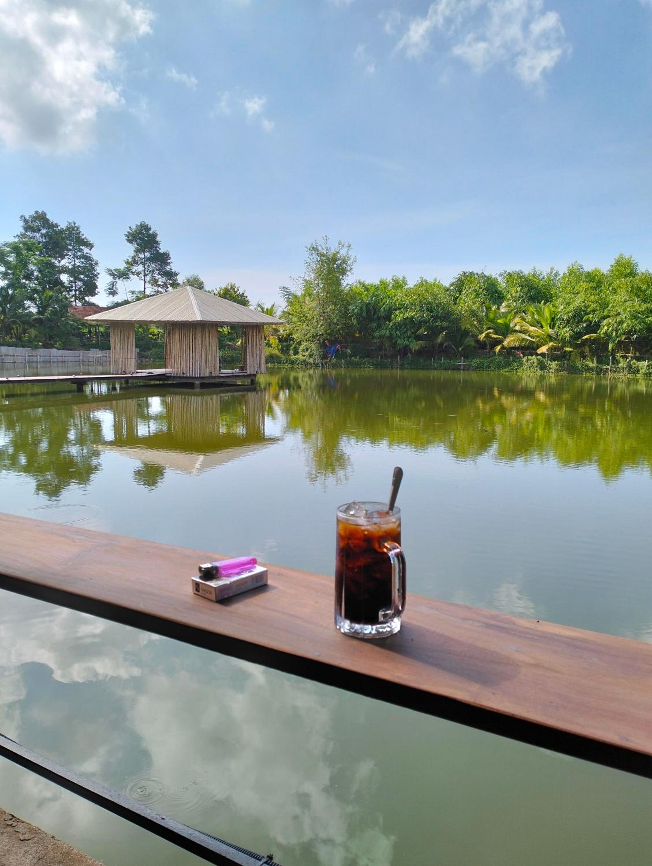 TINA LAKESIDE AO ĐÔI Homestay Phước Hải