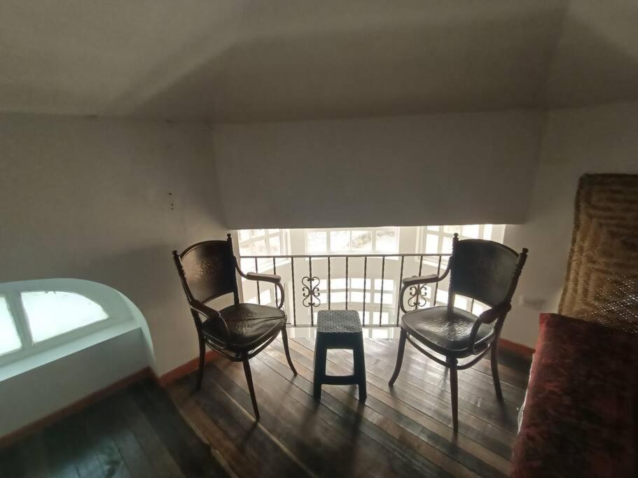 Estudio Duplex Vintage en el Centro para 4H Atelier
