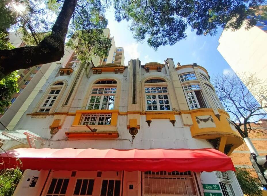 Estudio Duplex Vintage en el Centro para 4H Atelier