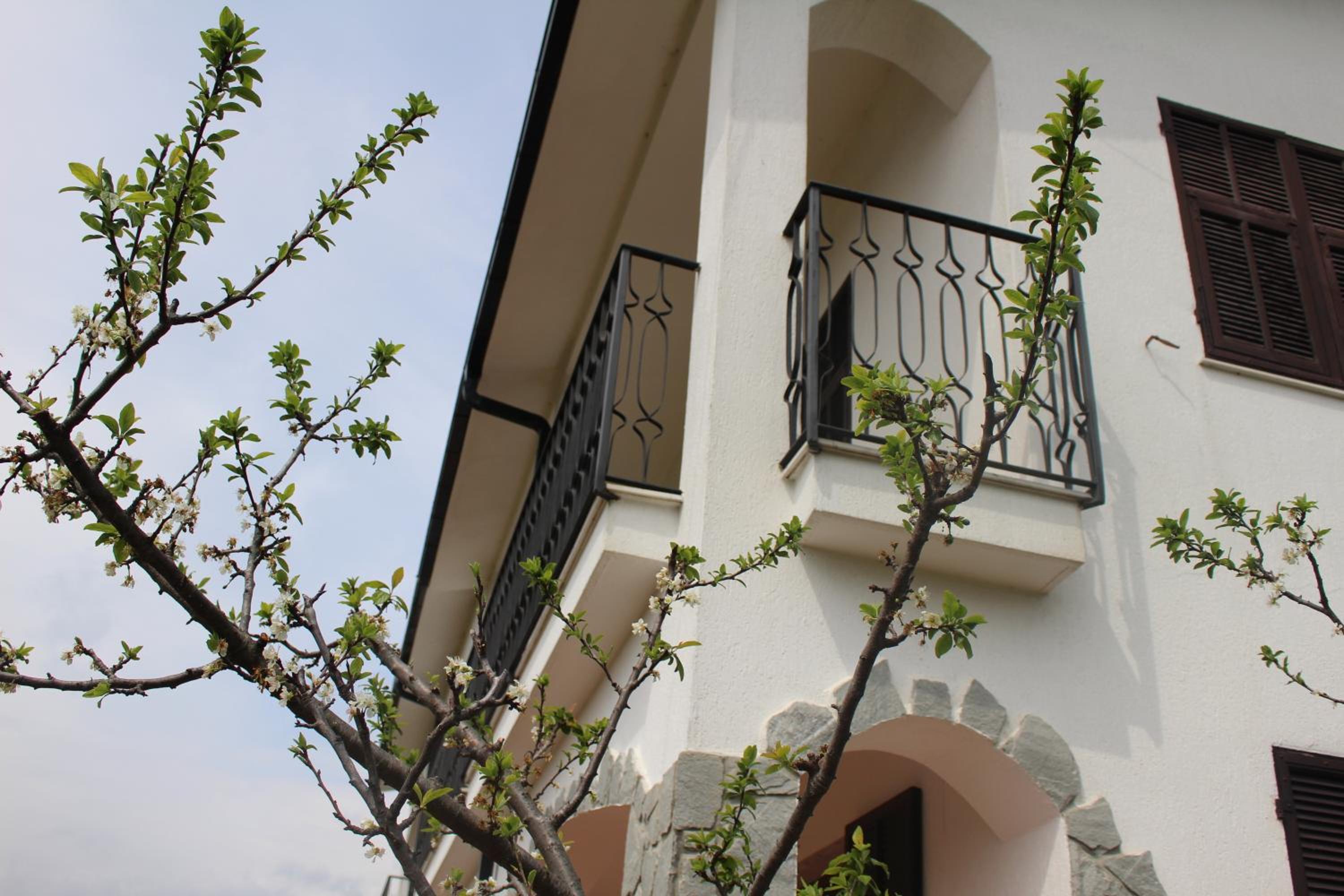 House in Caramagna view 2