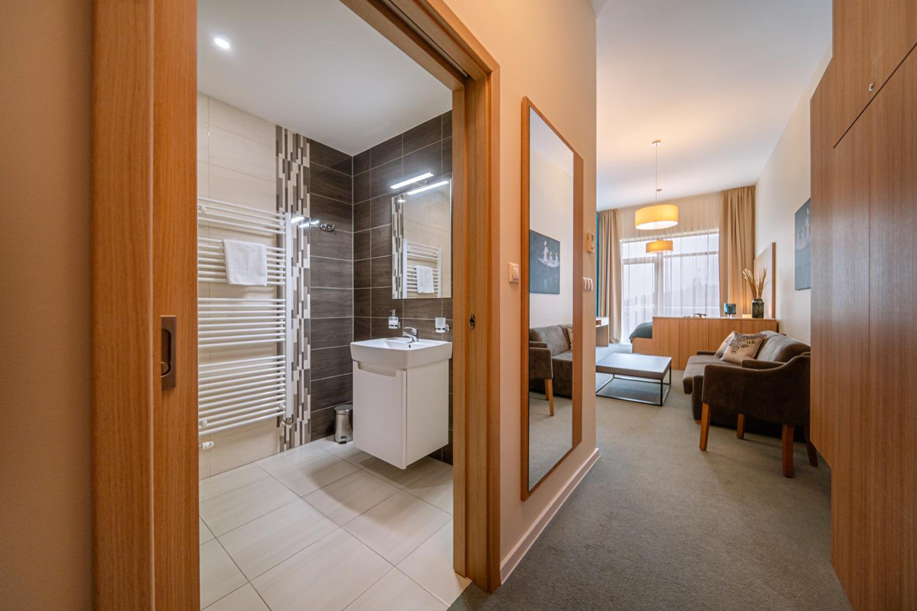 LUXURY Apartments Hrebienok C411 view 4
