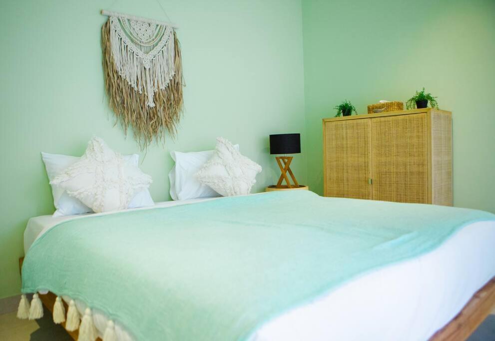 Sundine House - 3BR Poolvilla near Canggu view 3