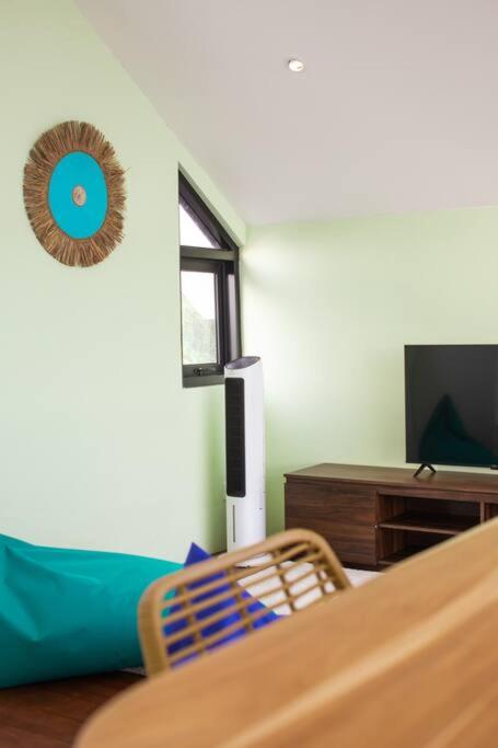 Sundine House - 3BR Poolvilla near Canggu view 4