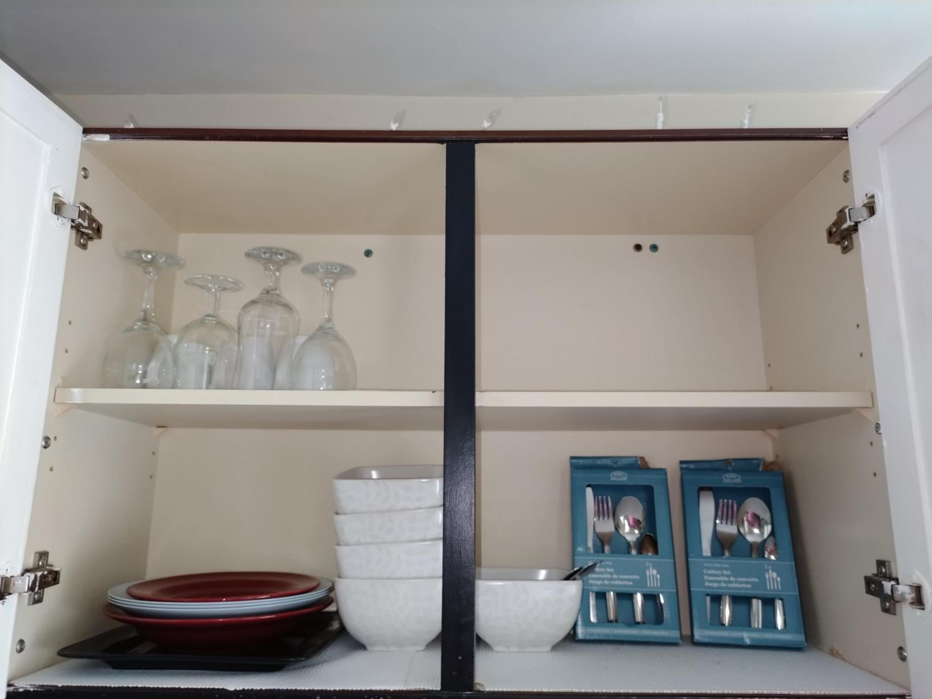 Cozy downtown two bedrooms free parking