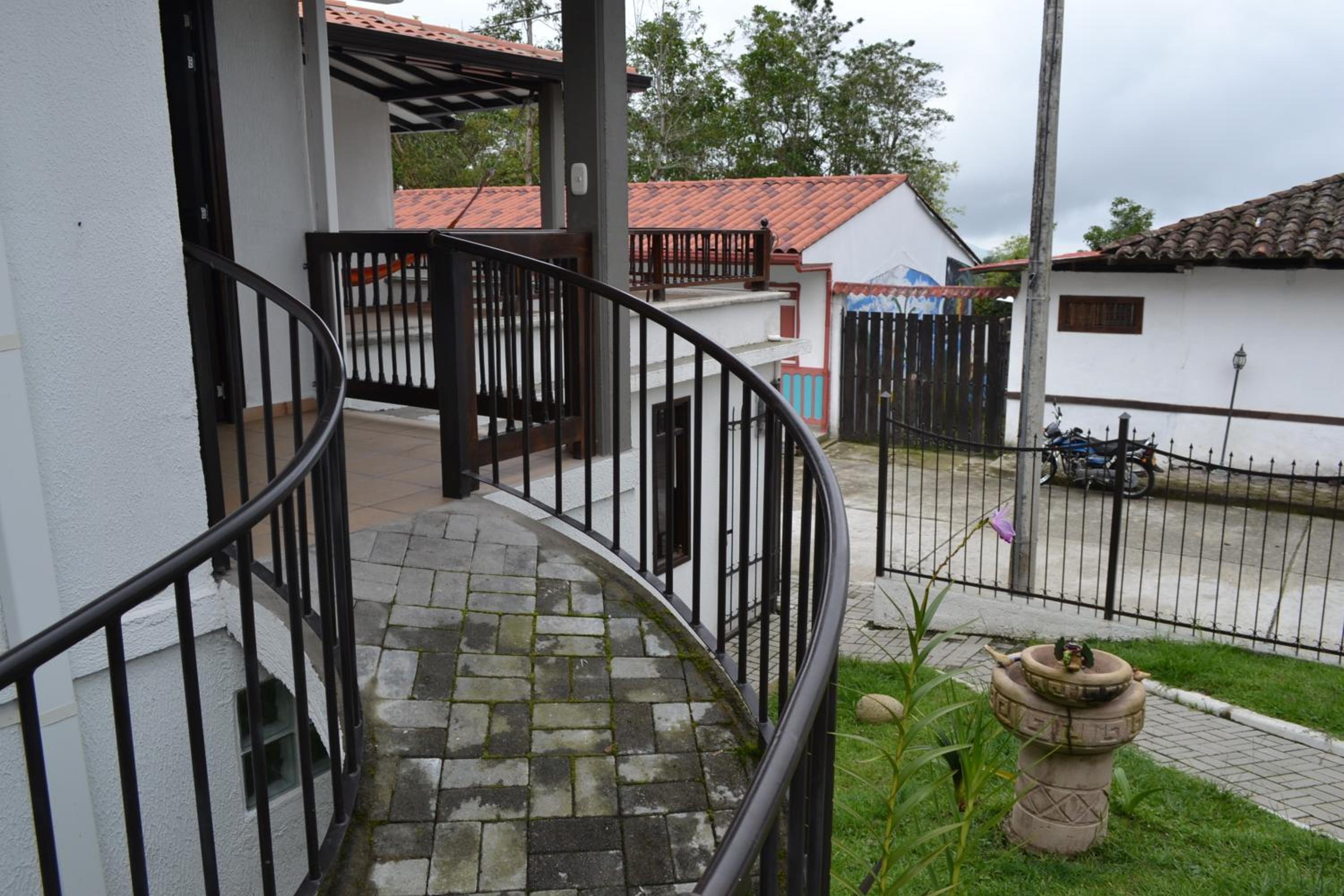 Photo 21