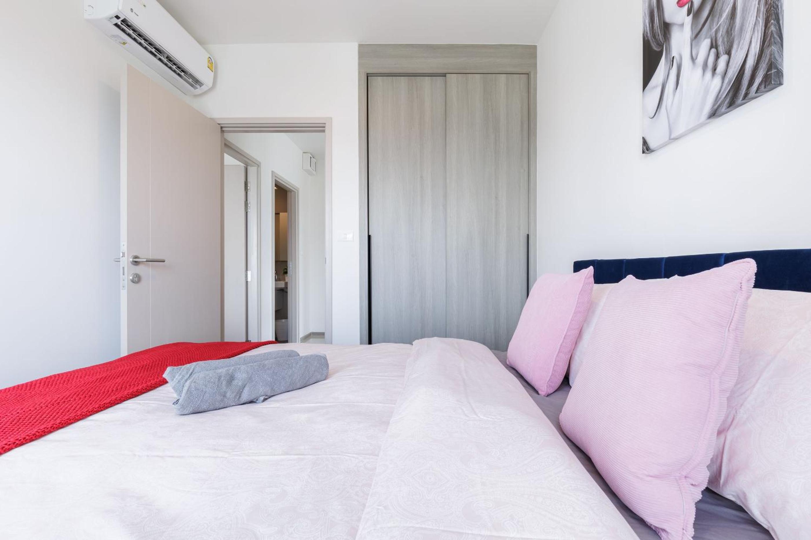 2 bedrooms -1 living room and 1 bathroom - swimming pool
