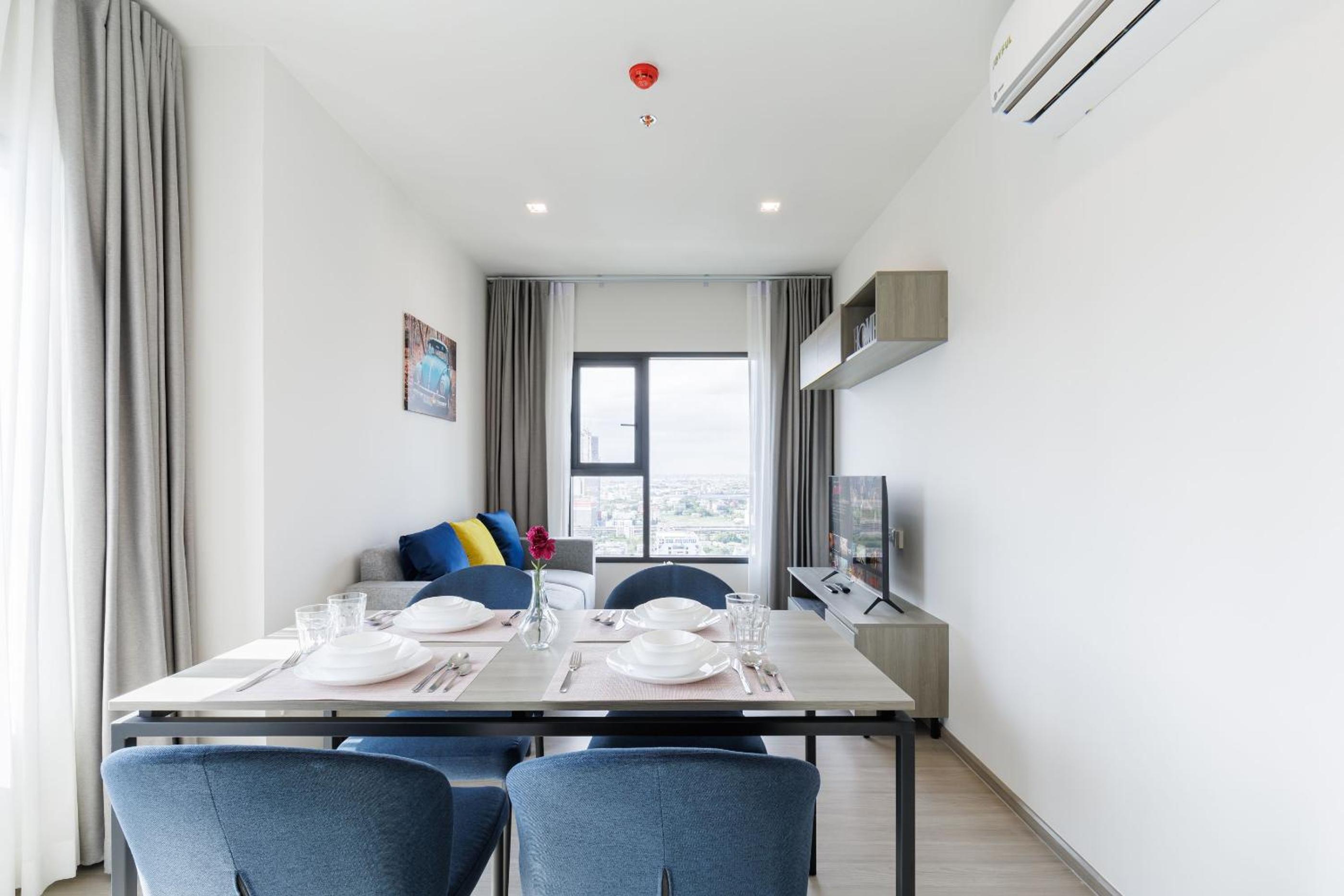 2 bedrooms -1 living room and 1 bathroom - swimming pool