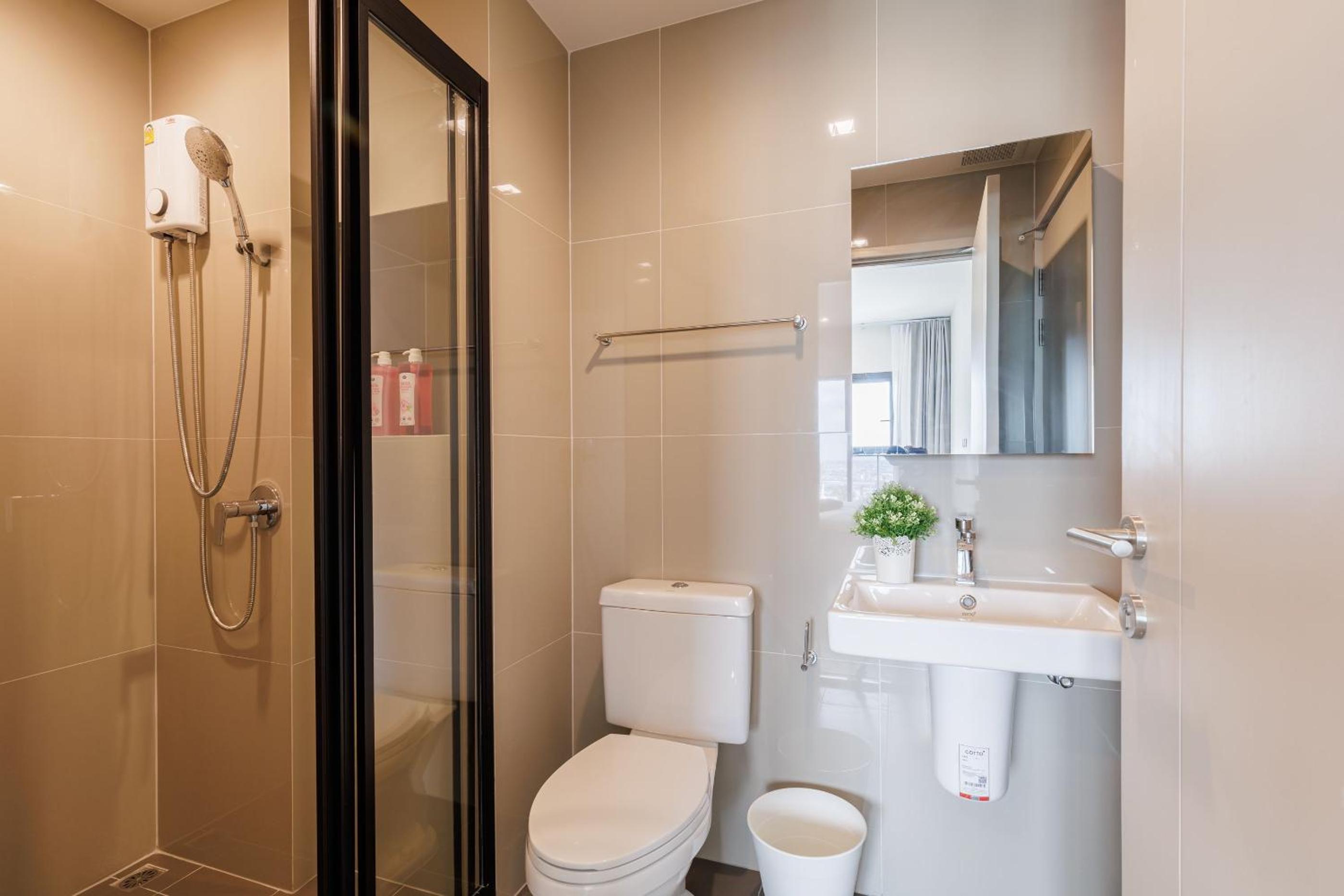 2 bedrooms -1 living room and 1 bathroom - swimming pool