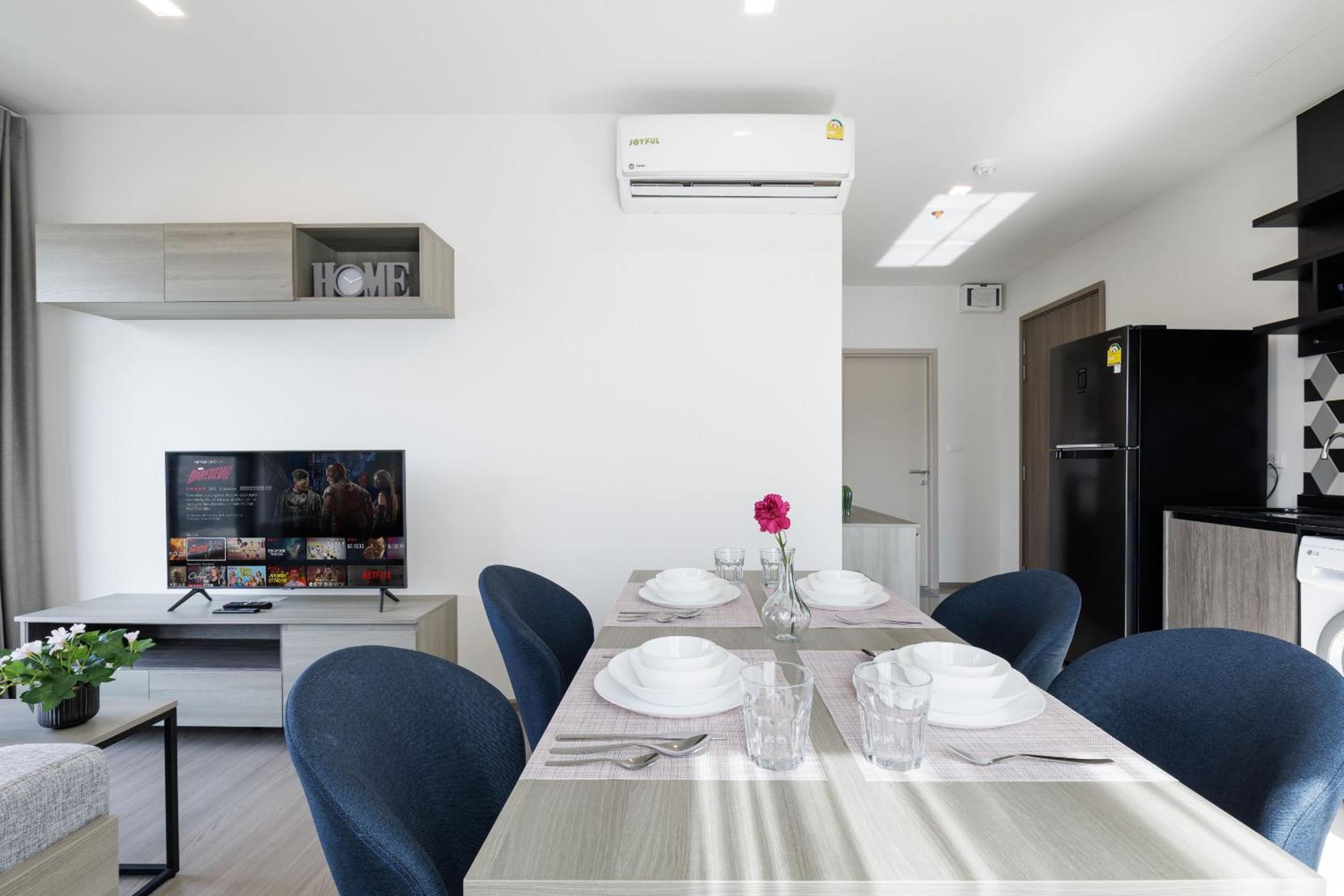 2 bedrooms -1 living room and 1 bathroom - swimming pool