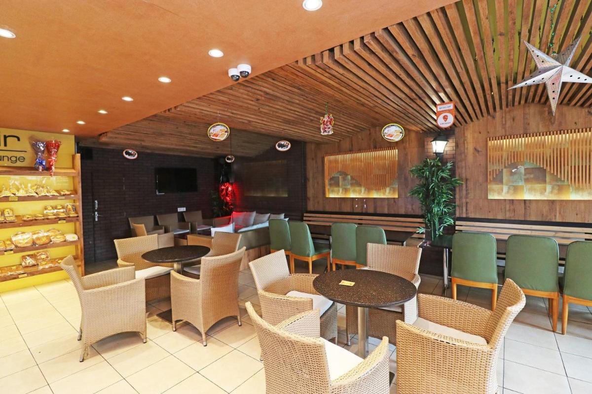 restaurant
