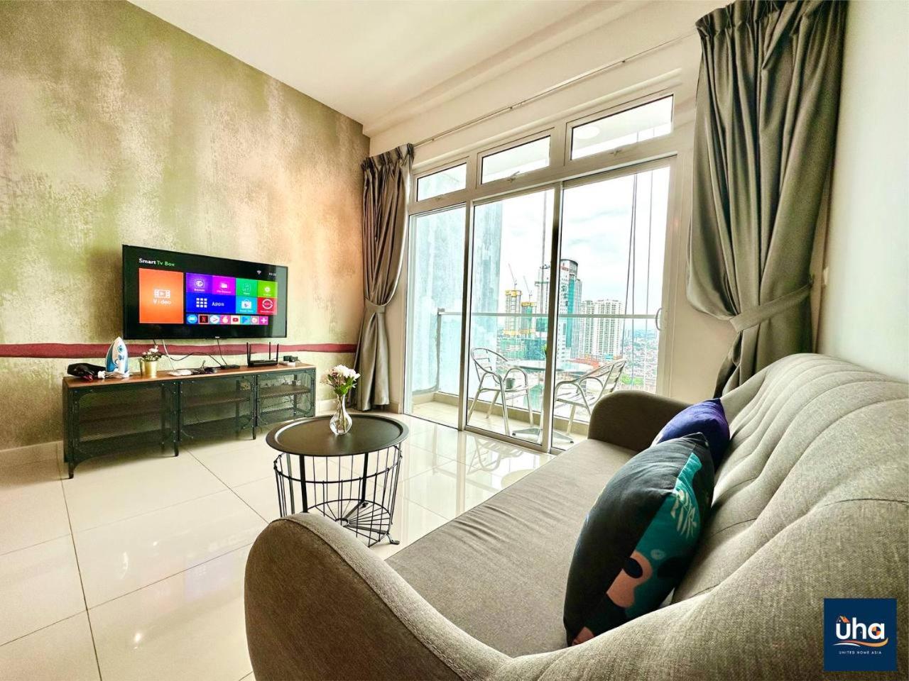 Twin Galaxy Residences by RR JBcity