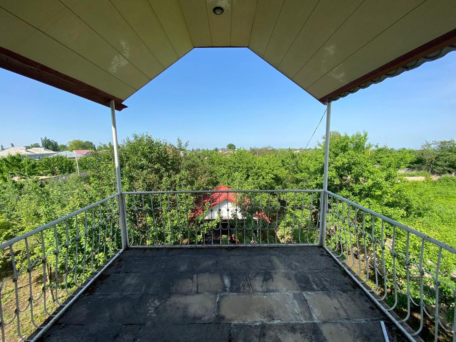 Lovely house in Gusar