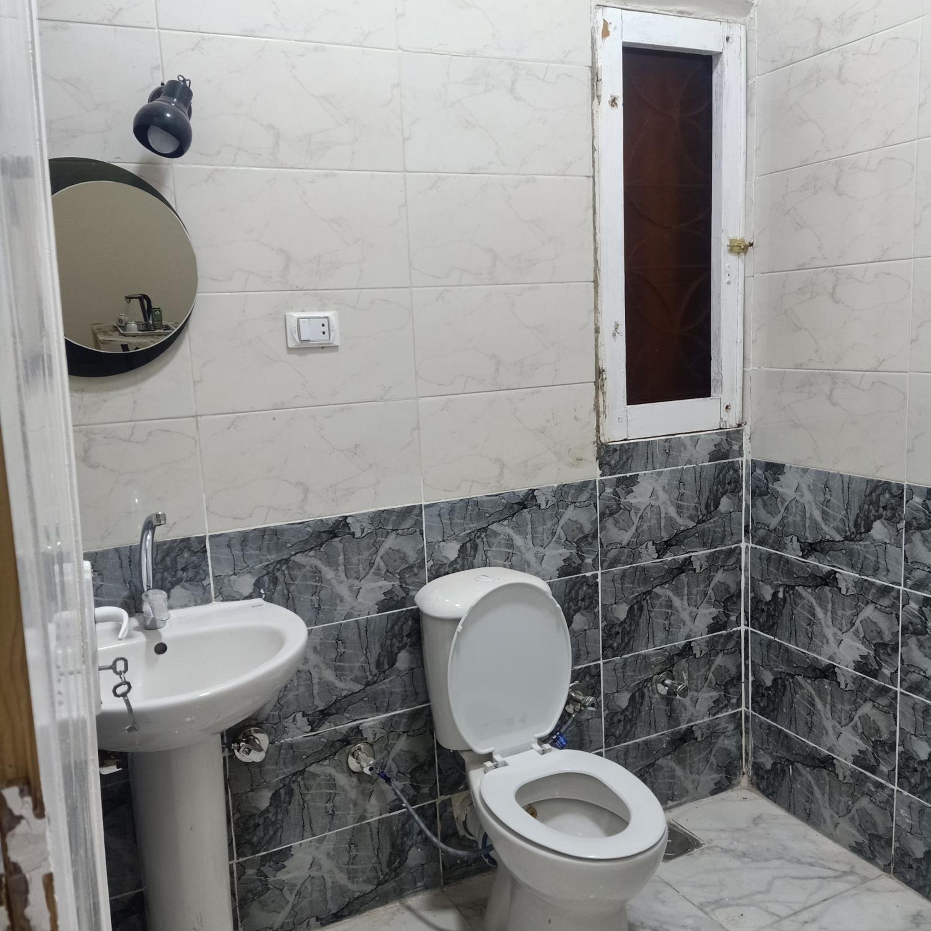 Samar Pyramids - Guest House