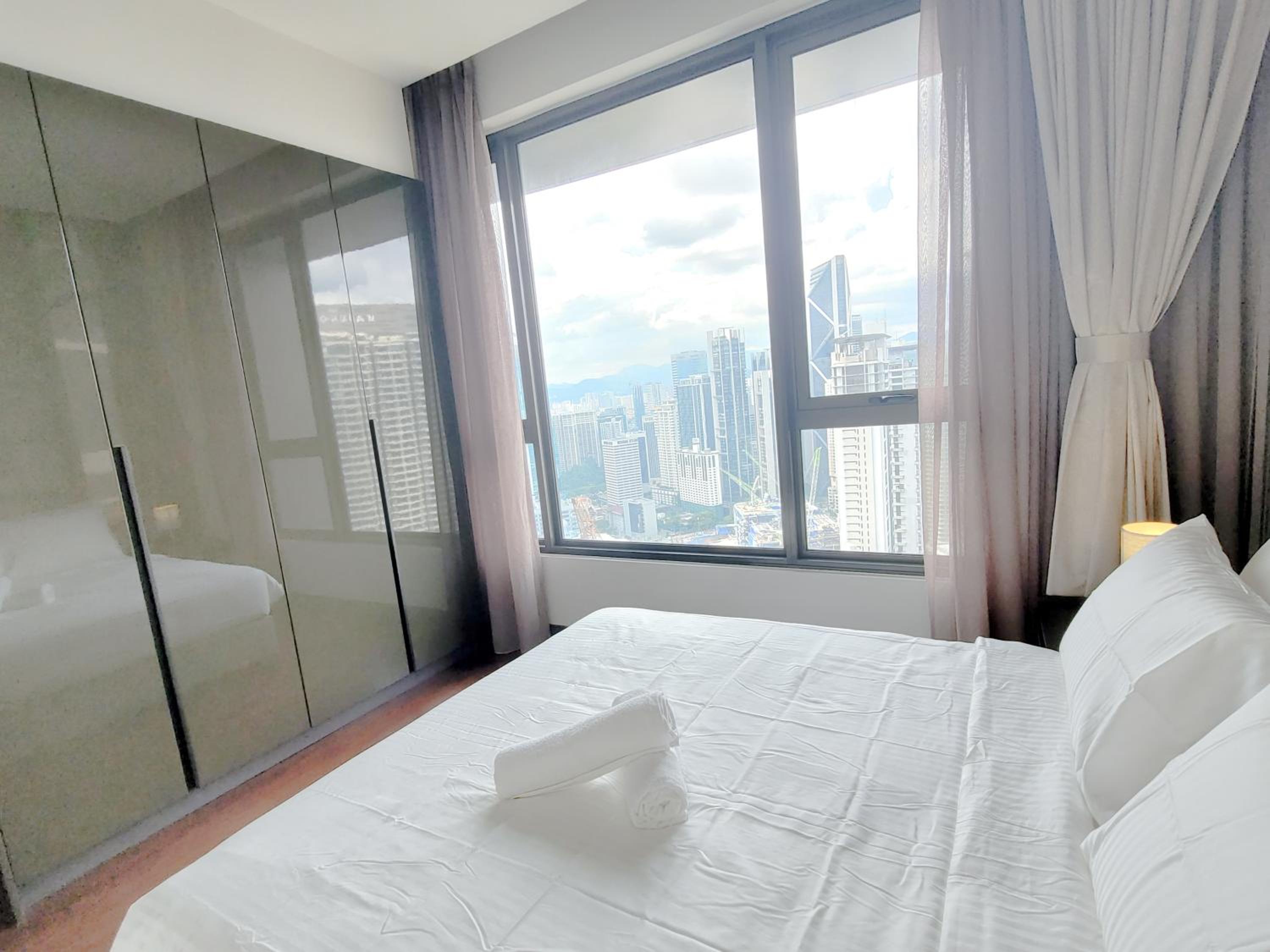 8 Kia Peng Suites Residence