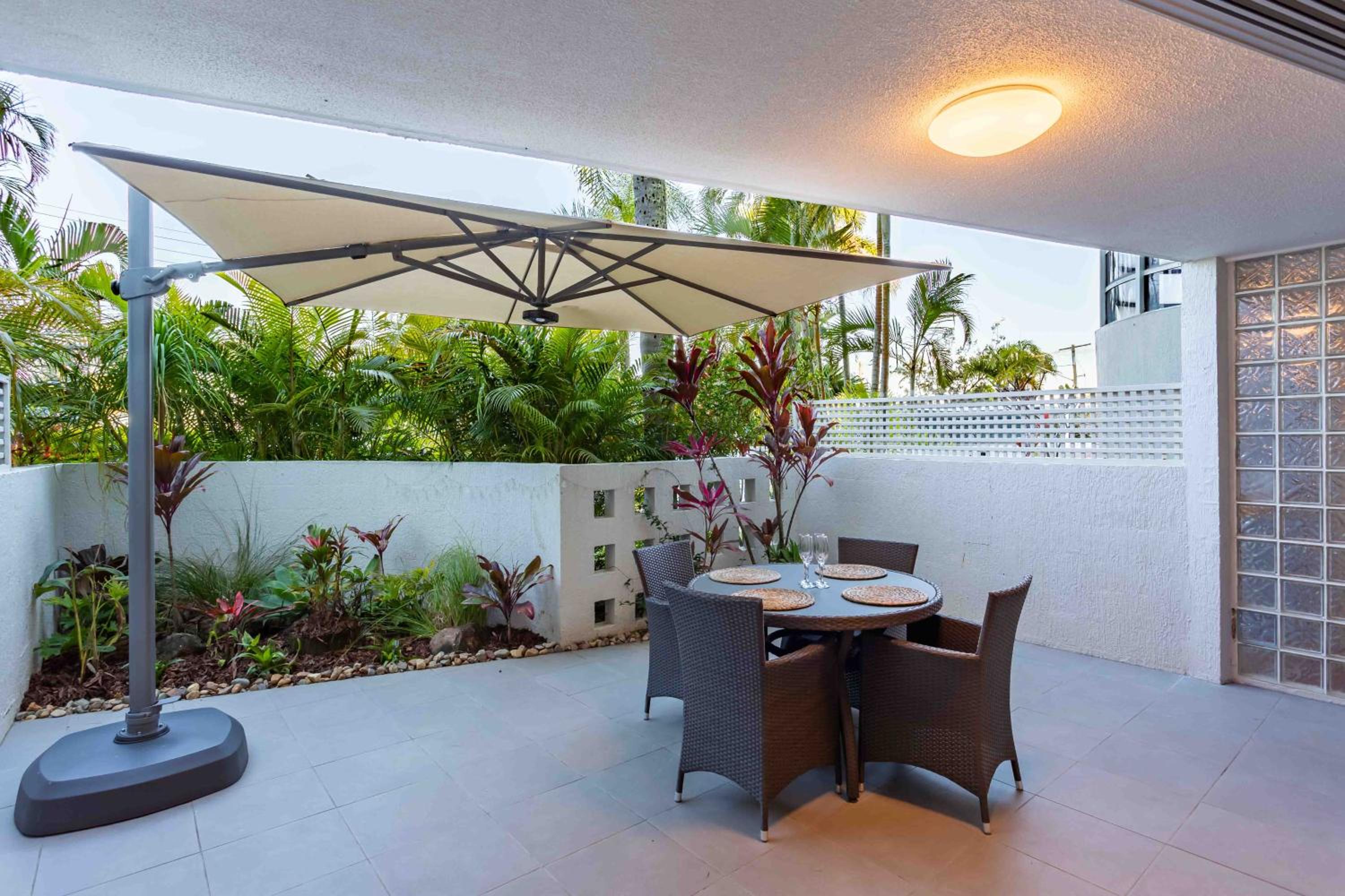 BEACHFRONT BLISS POSITIONED PERFECTLY IN COTTON TREE
