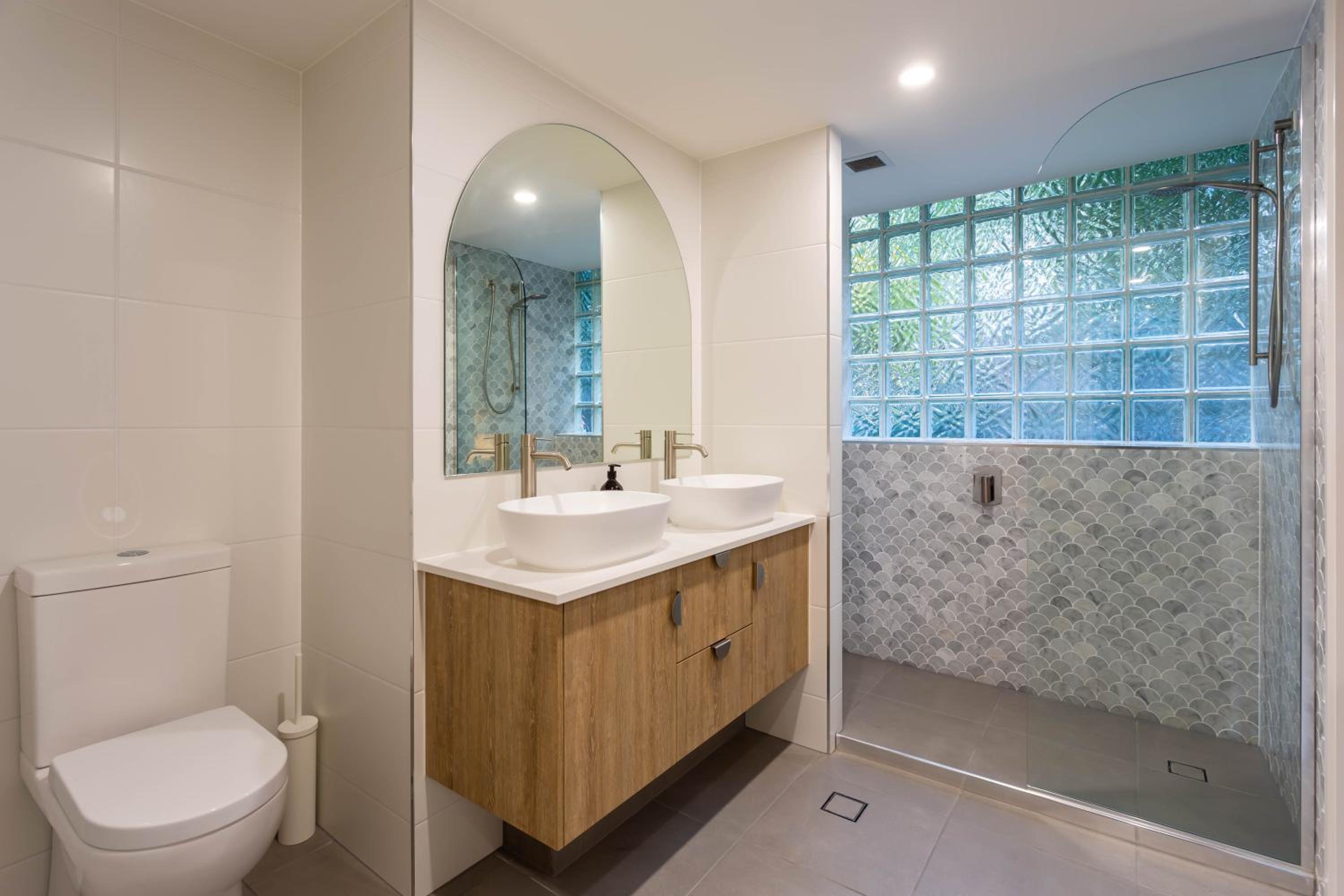 BEACHFRONT BLISS POSITIONED PERFECTLY IN COTTON TREE