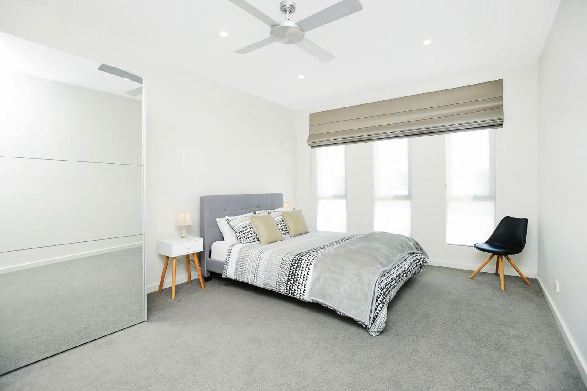 Executive Accommodation Absolute Beach Front