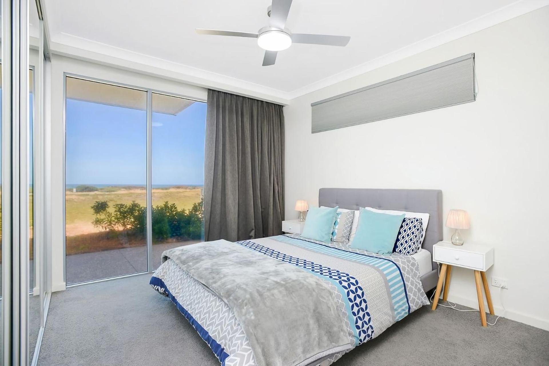 Executive Accommodation Absolute Beach Front