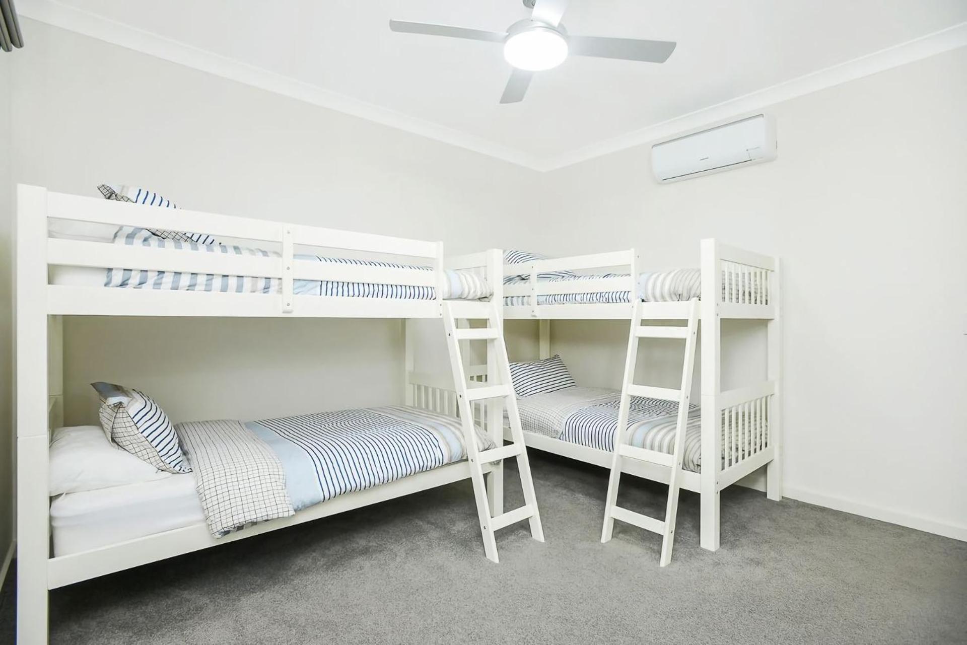 Executive Accommodation Absolute Beach Front