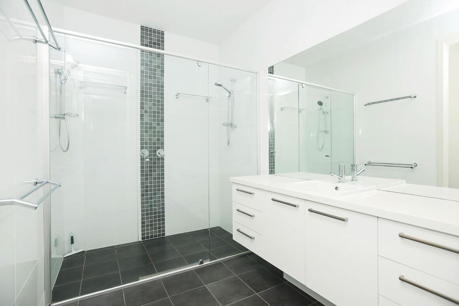 Executive Accommodation Absolute Beach Front