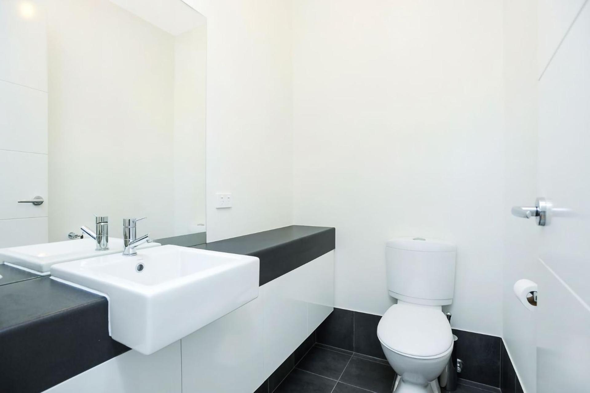 Executive Accommodation Absolute Beach Front