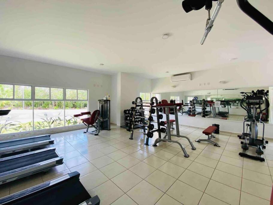 Beautiful Apt Swimming Pool and 5 star amenities
