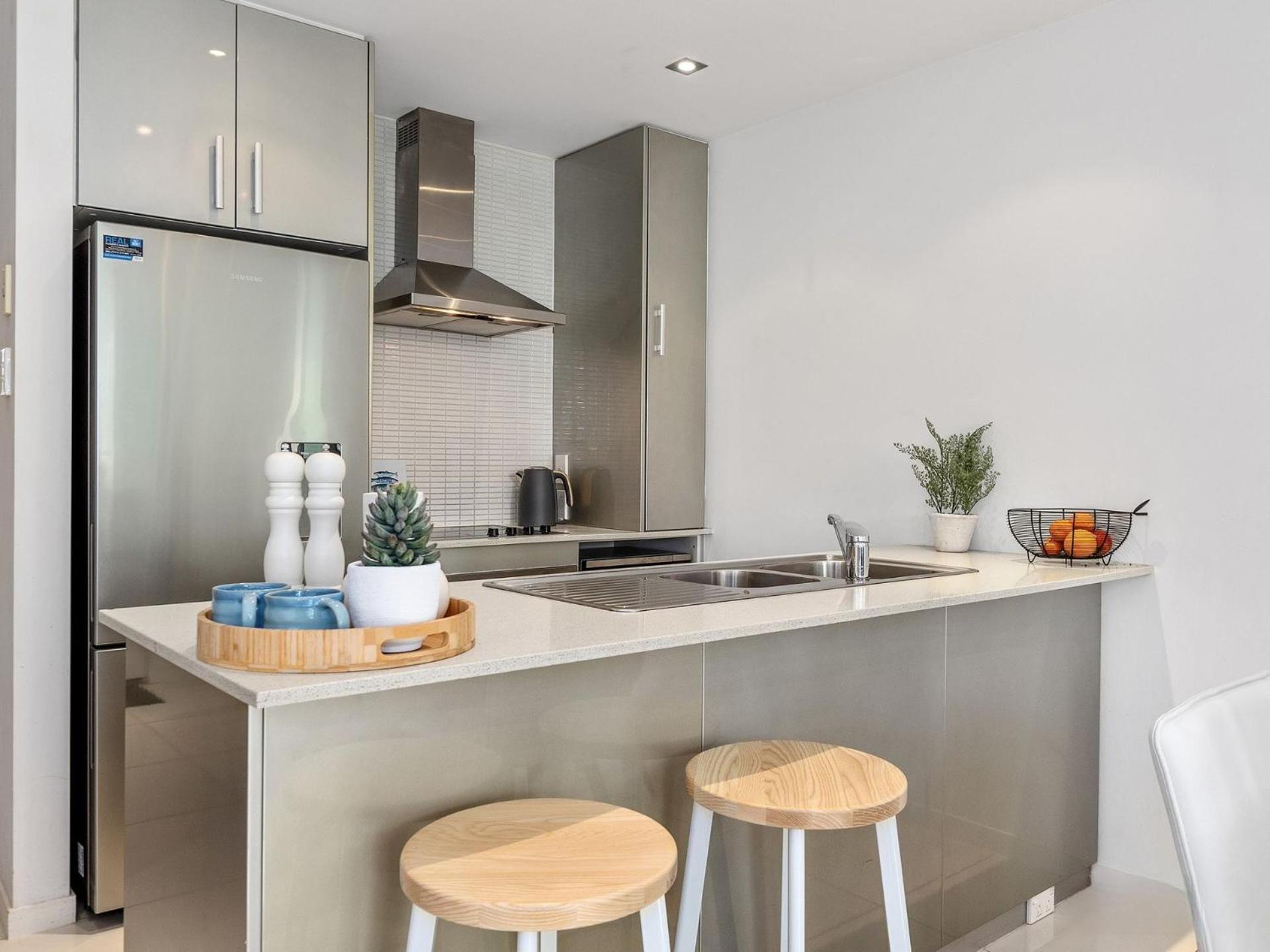 Beachside Haven Modern Townhouse with Pool