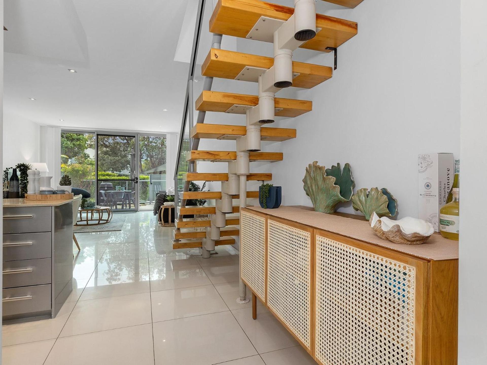 Beachside Haven Modern Townhouse with Pool