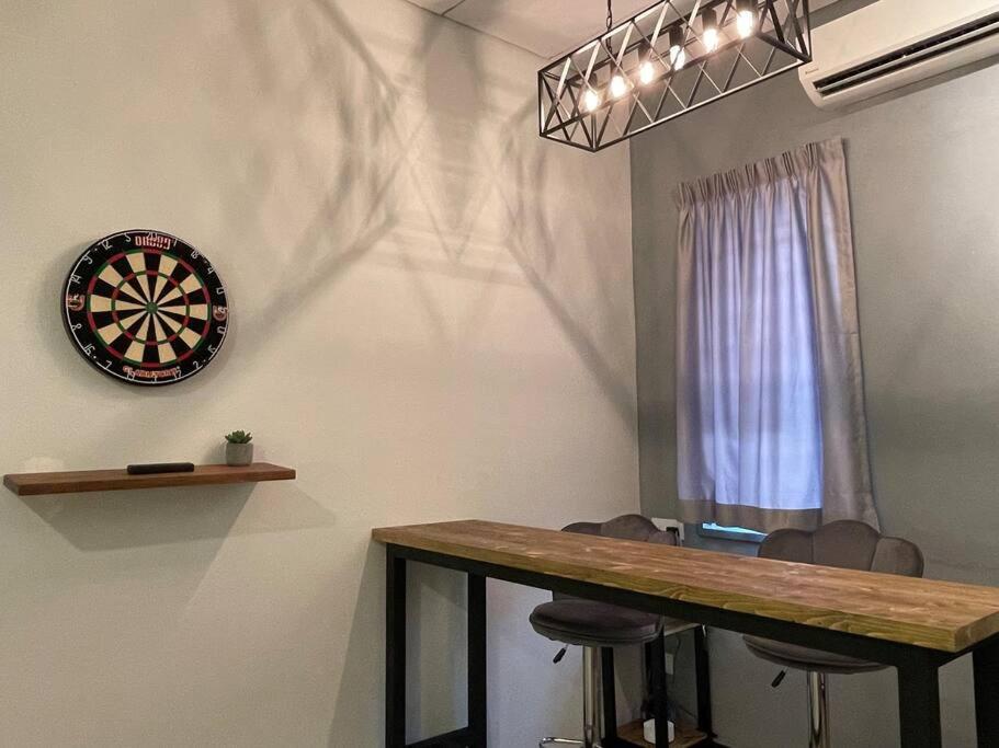 5BR4Bathrooms v KTV n Jaccuzi Spa n Pool Table n Kids Pool at the Heart of Georgetown photo 3