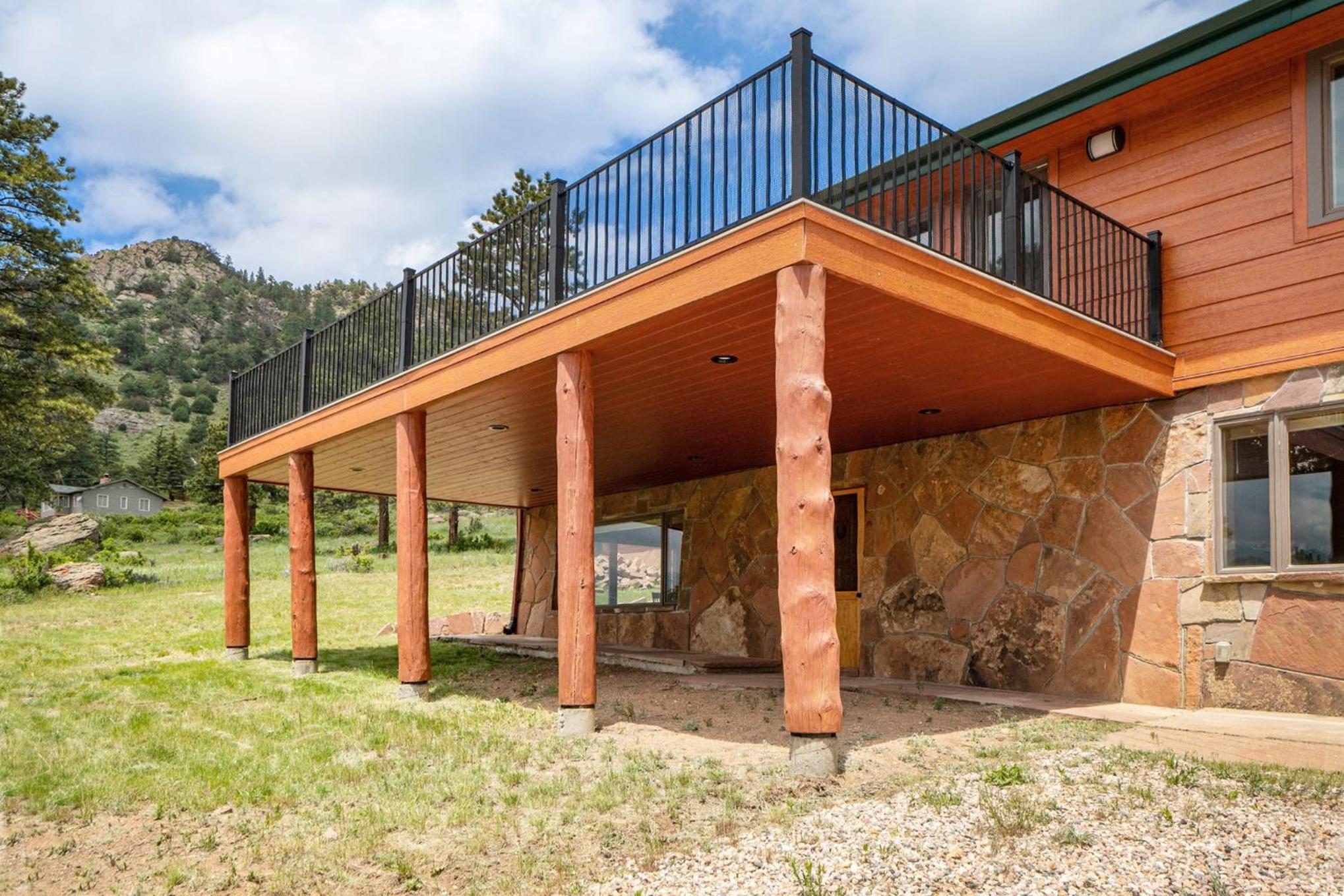 Frontier Mountain Retreat - Monthly Long-Term Vacation Rental 30 Days Minimum -- Estes Park apts view 3