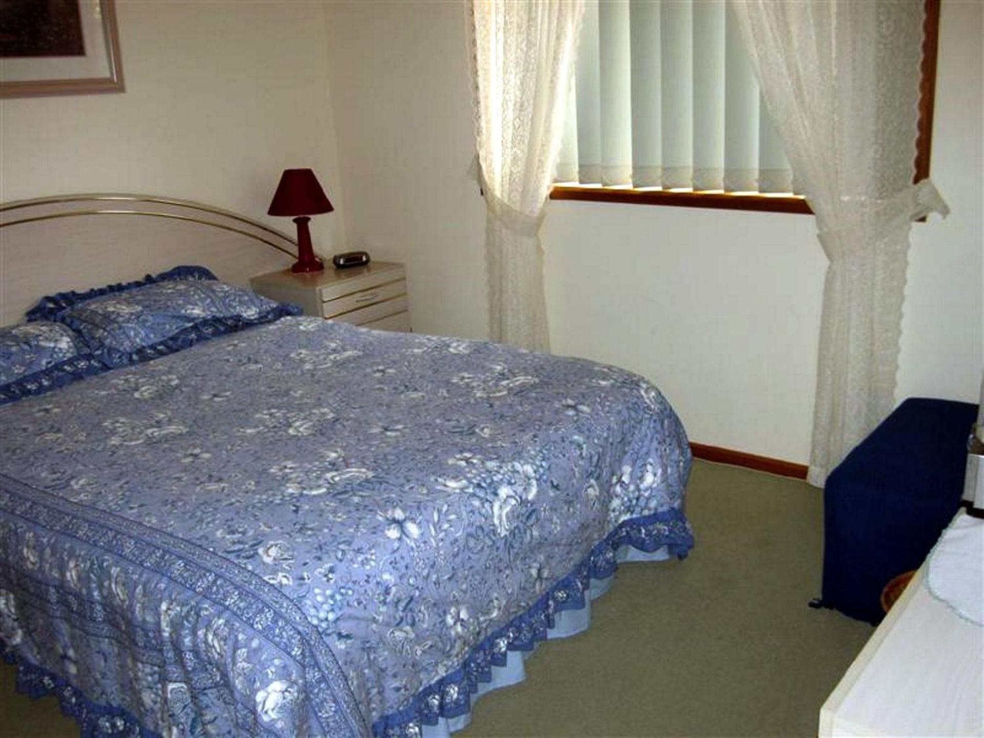 Great Home Close to Encounter Lakes Beach