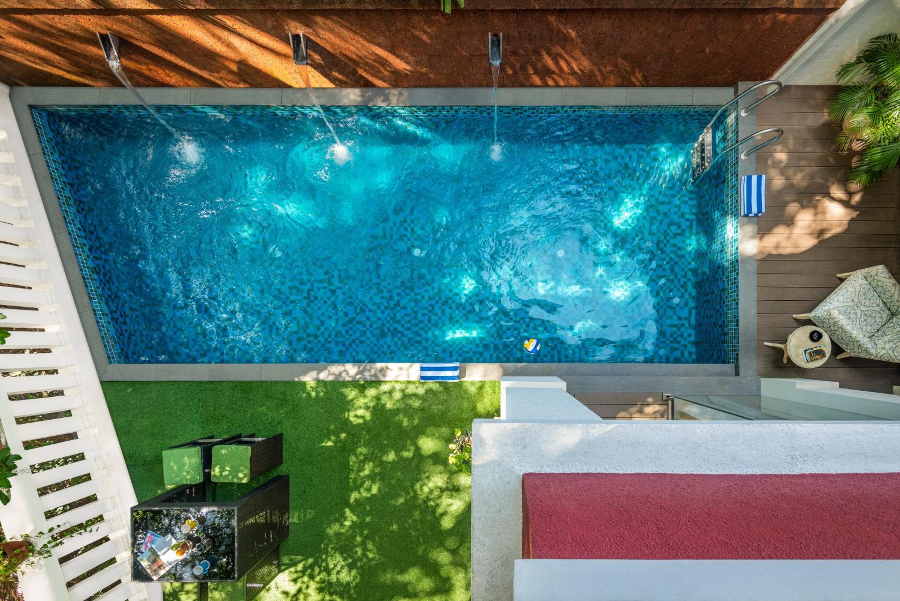 Redhomex Sol de villa view 2