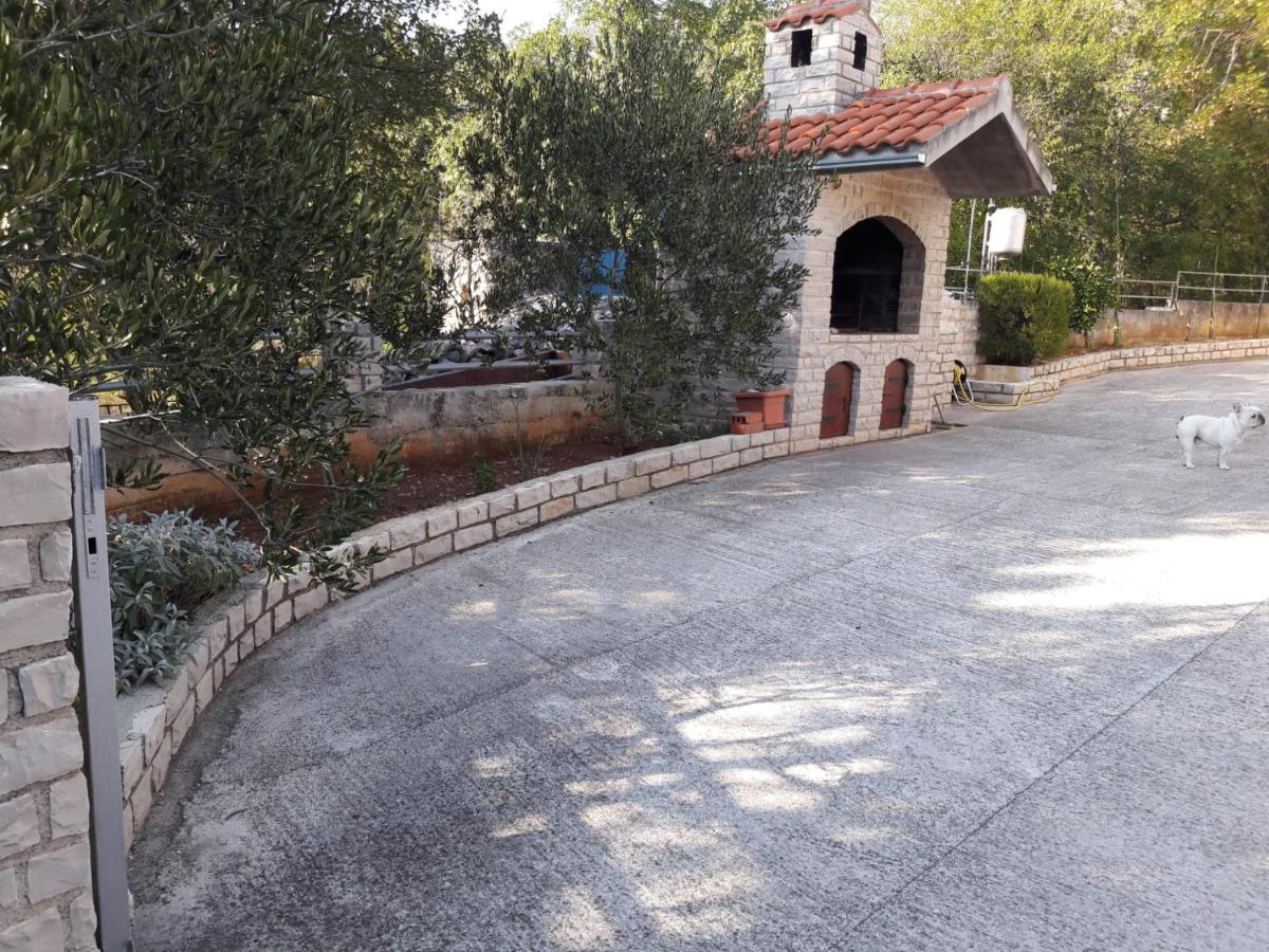 Photo 23