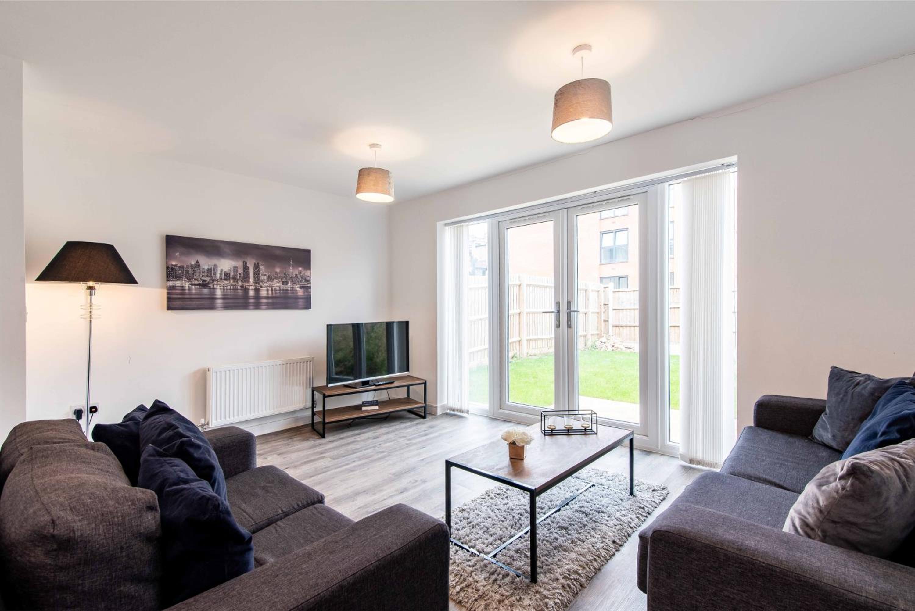 Saxelbye House - Cosy 3 Bed Home near City Centre view 2