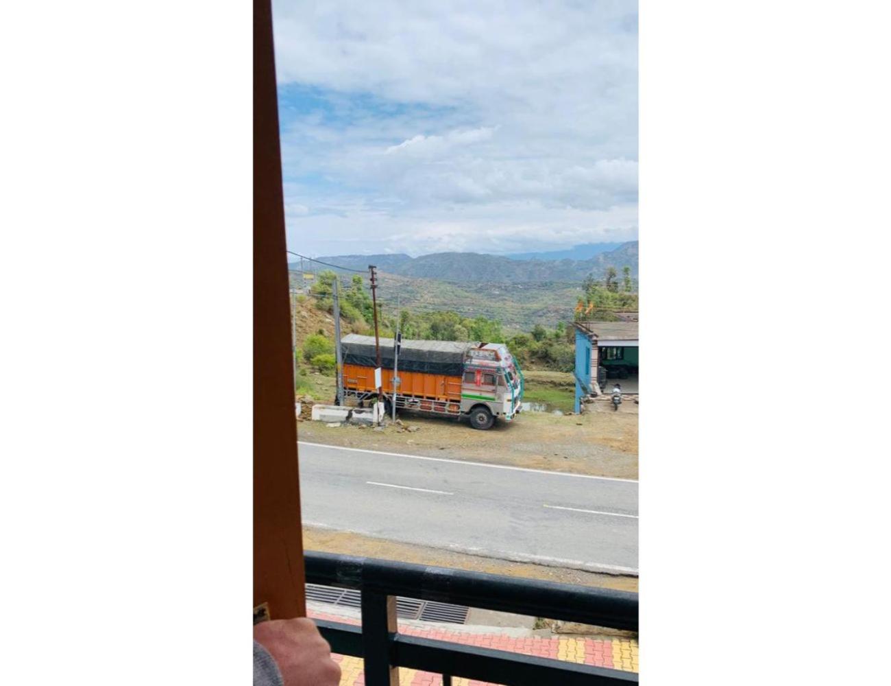 Photo 18