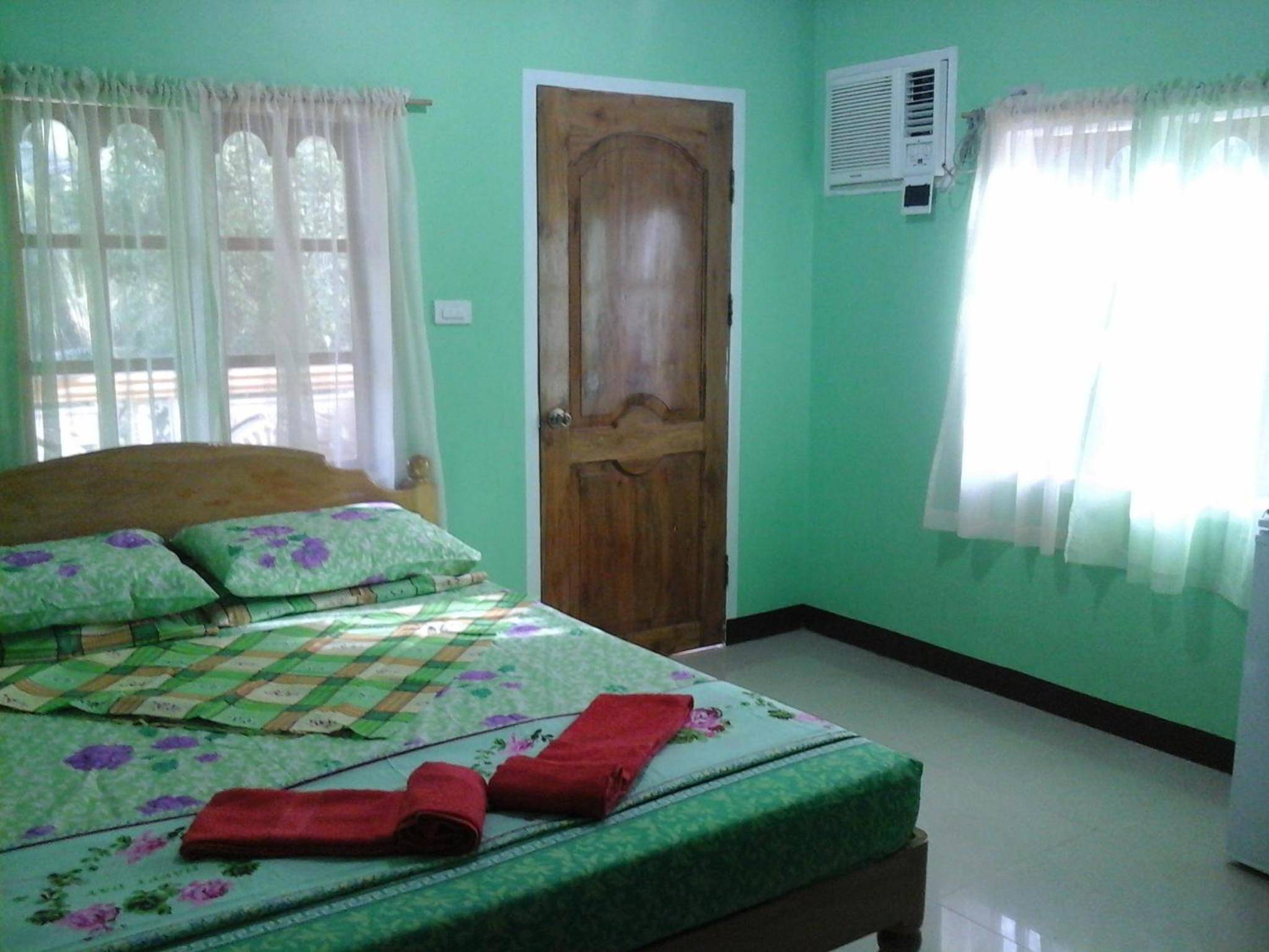 Xylla Guesthouse, Ytaya - 9