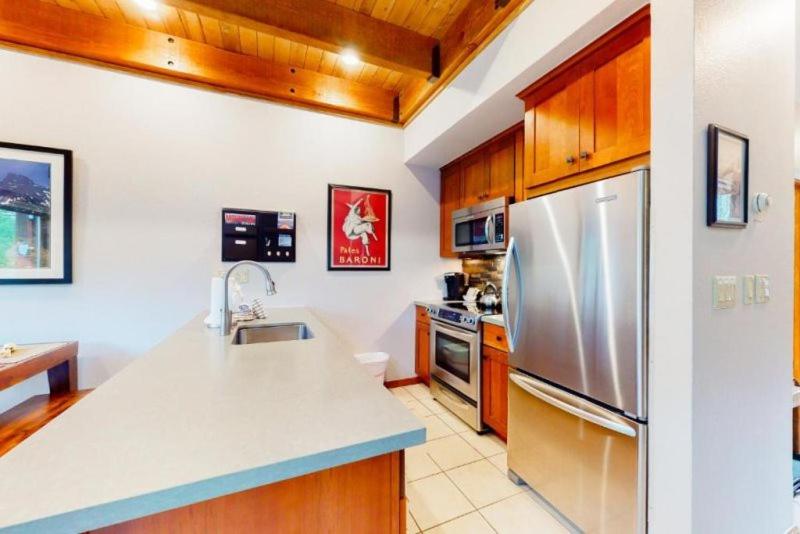 The Seasons Keystone 2 Bedroom In Lakeside Village view 5